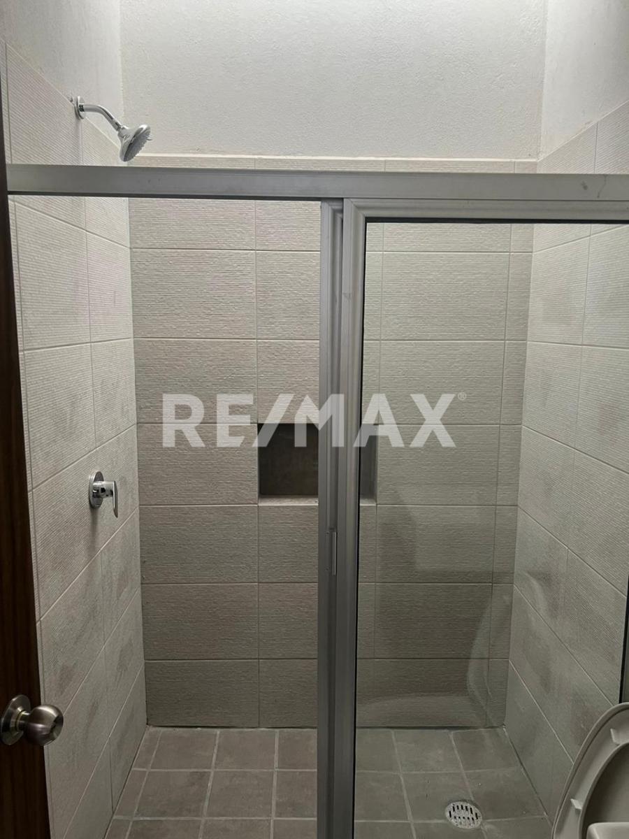 Casa en Venta  en SANTA ANITA, Tlajomulco de Zúñiga - foto 18 de 26