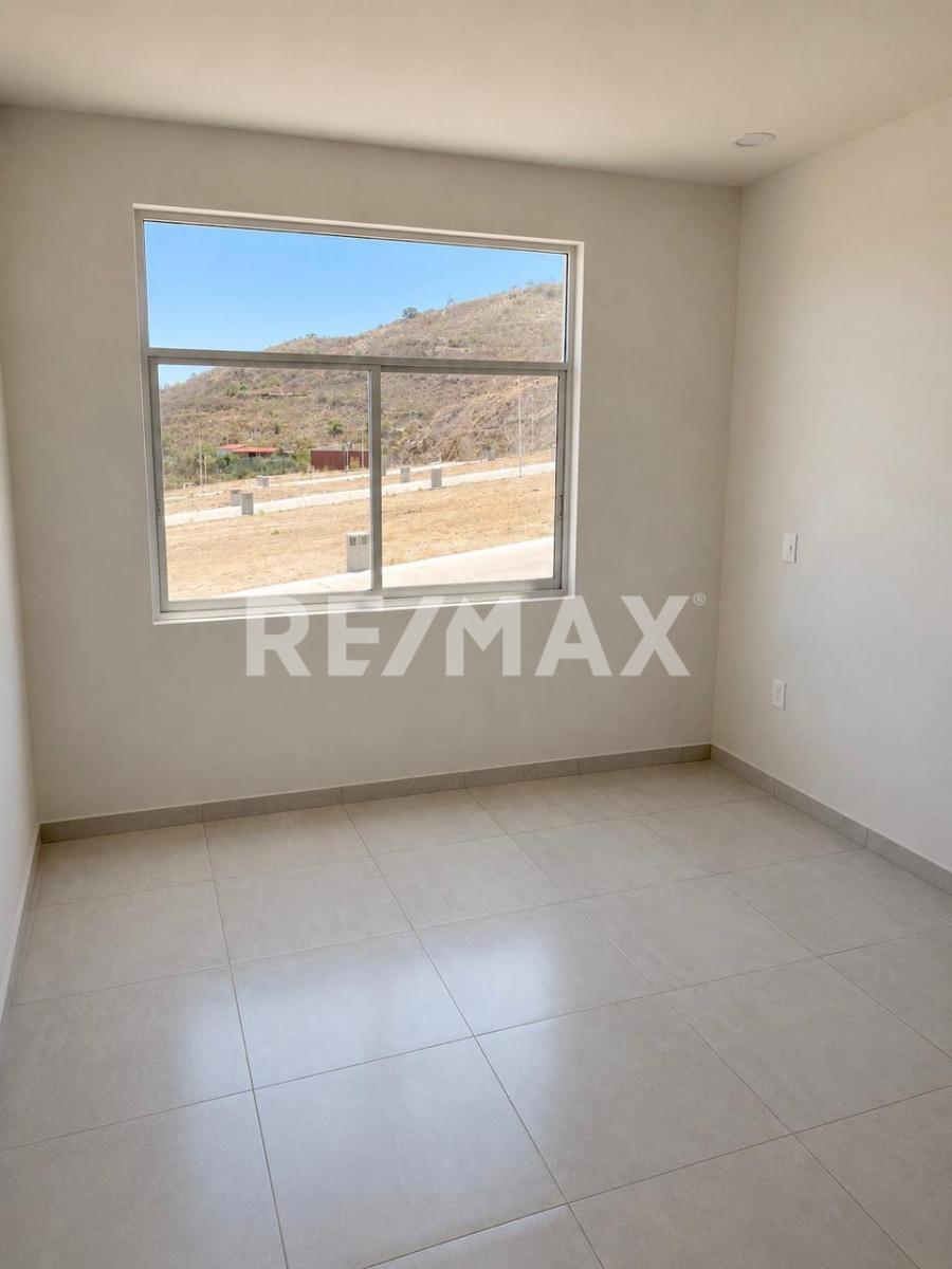 Casa en Venta en BOSQUES DE SANTA ANITA, Tlajomulco de Zúñiga - foto 11 de 24