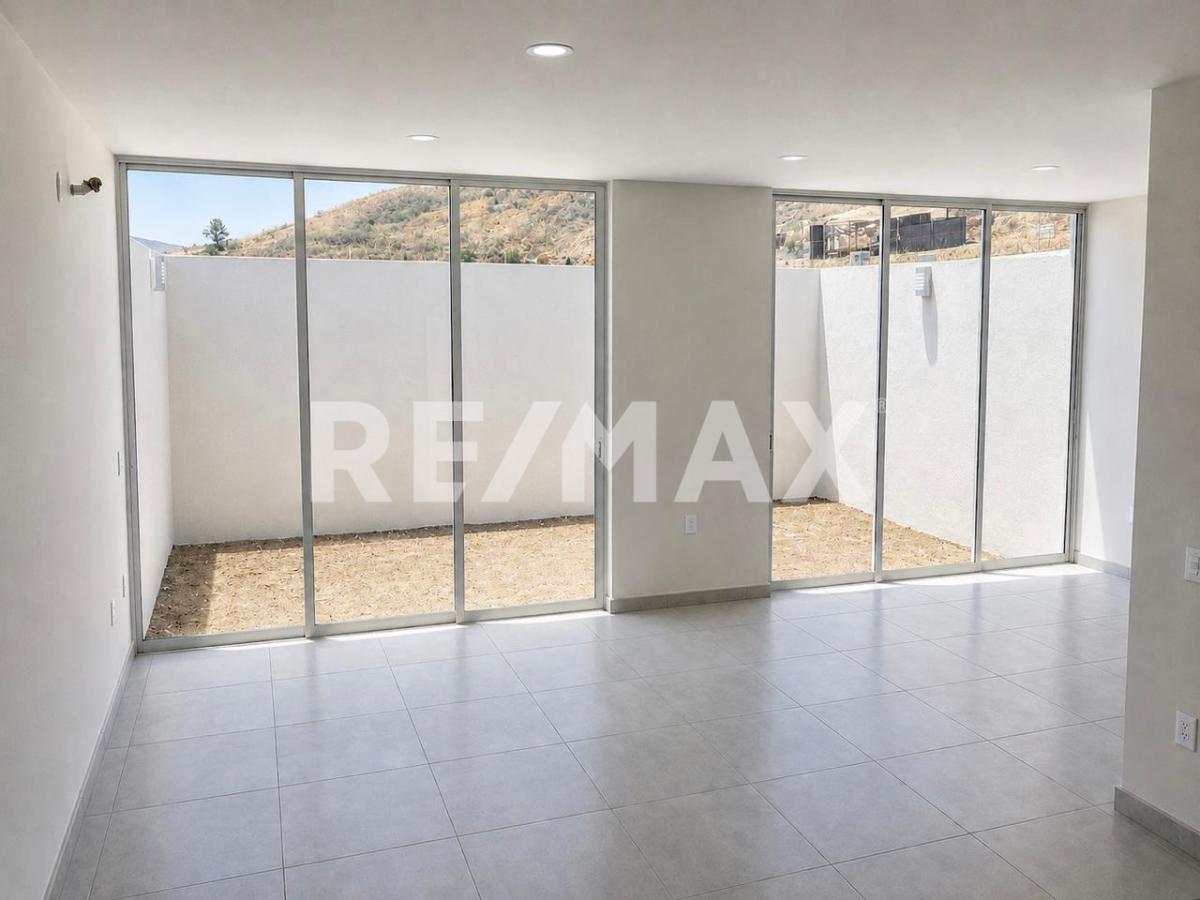Casa en Venta en BOSQUES DE SANTA ANITA, Tlajomulco de Zúñiga - foto 3 de 24