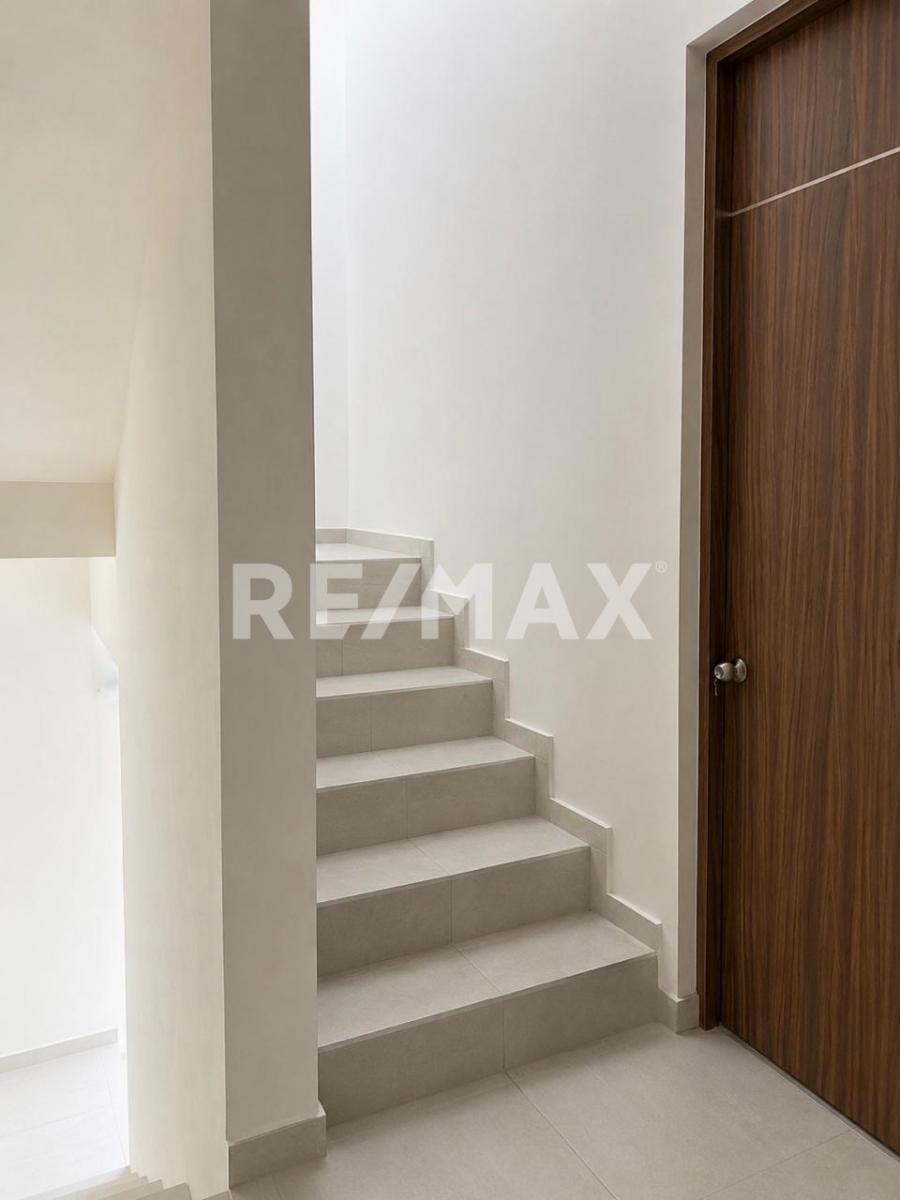 Casa en Venta en BOSQUES DE SANTA ANITA, Tlajomulco de Zúñiga - foto 8 de 24