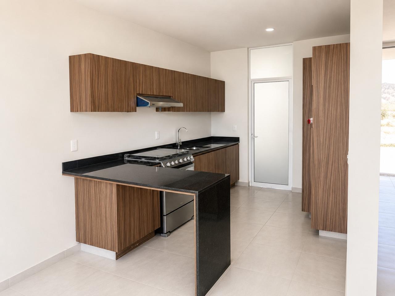 Casa en Venta  en BOSQUES DE SANTA ANITA, Tlajomulco de Zúñiga - foto 6 de 24