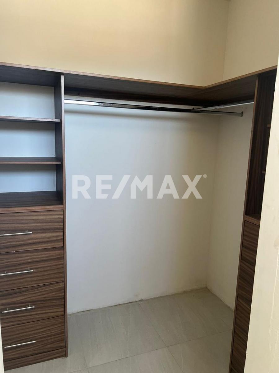 Casa en Venta  en SANTA ANITA, Tlajomulco de Zúñiga - foto 13 de 26