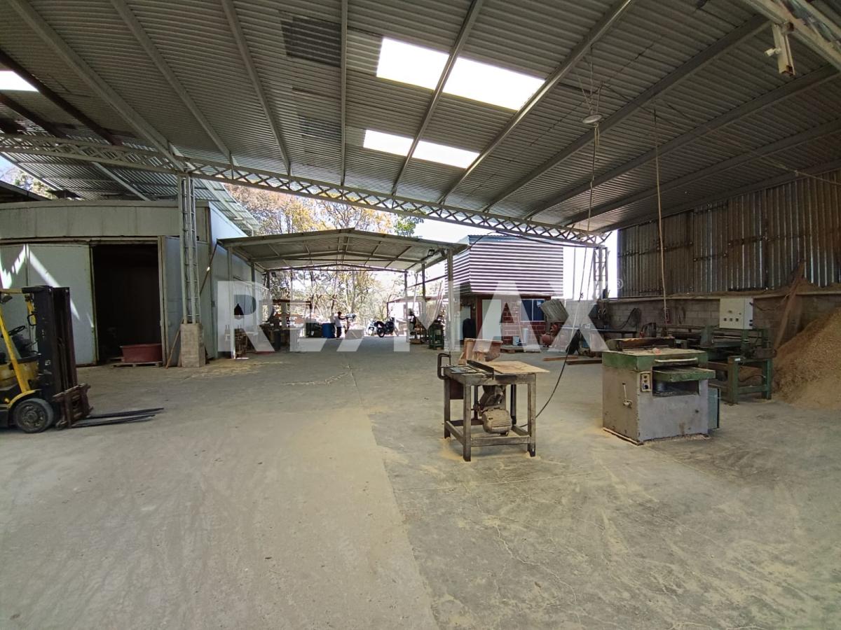 EXCELLENT WAREHOUSE WITH HIGH YIELD POTENTIAL FOR SALE IN JILOTZINGO