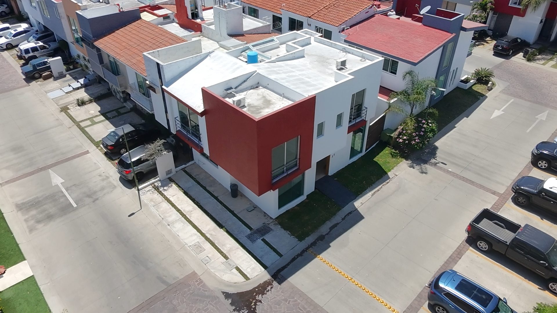 Casa en Venta en Nueva Galicia en Nueva Galicia Residencial, Tlajomulco de Zúñiga - foto 2 de 22