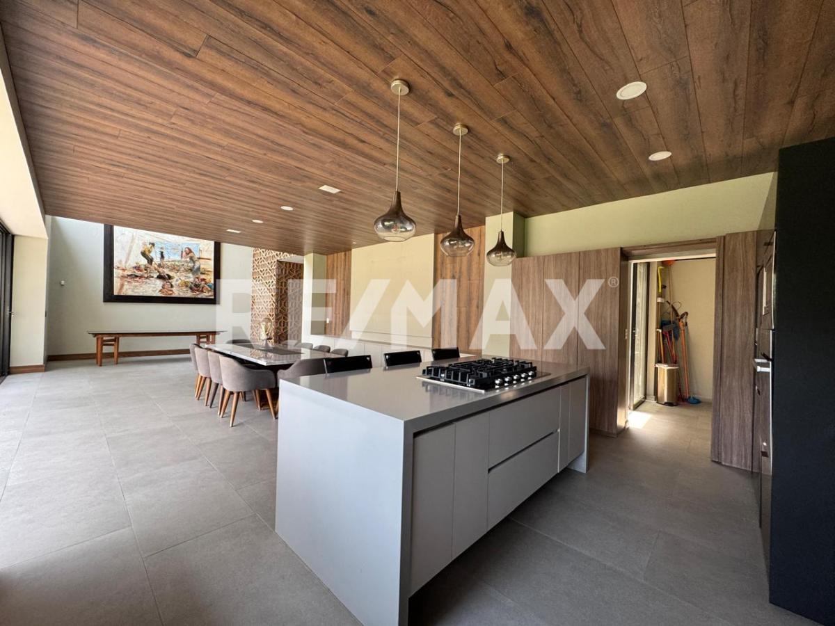 Casa en Venta en El Palomar en EL PALOMAR, Tlajomulco de Zúñiga - foto 12 de 40