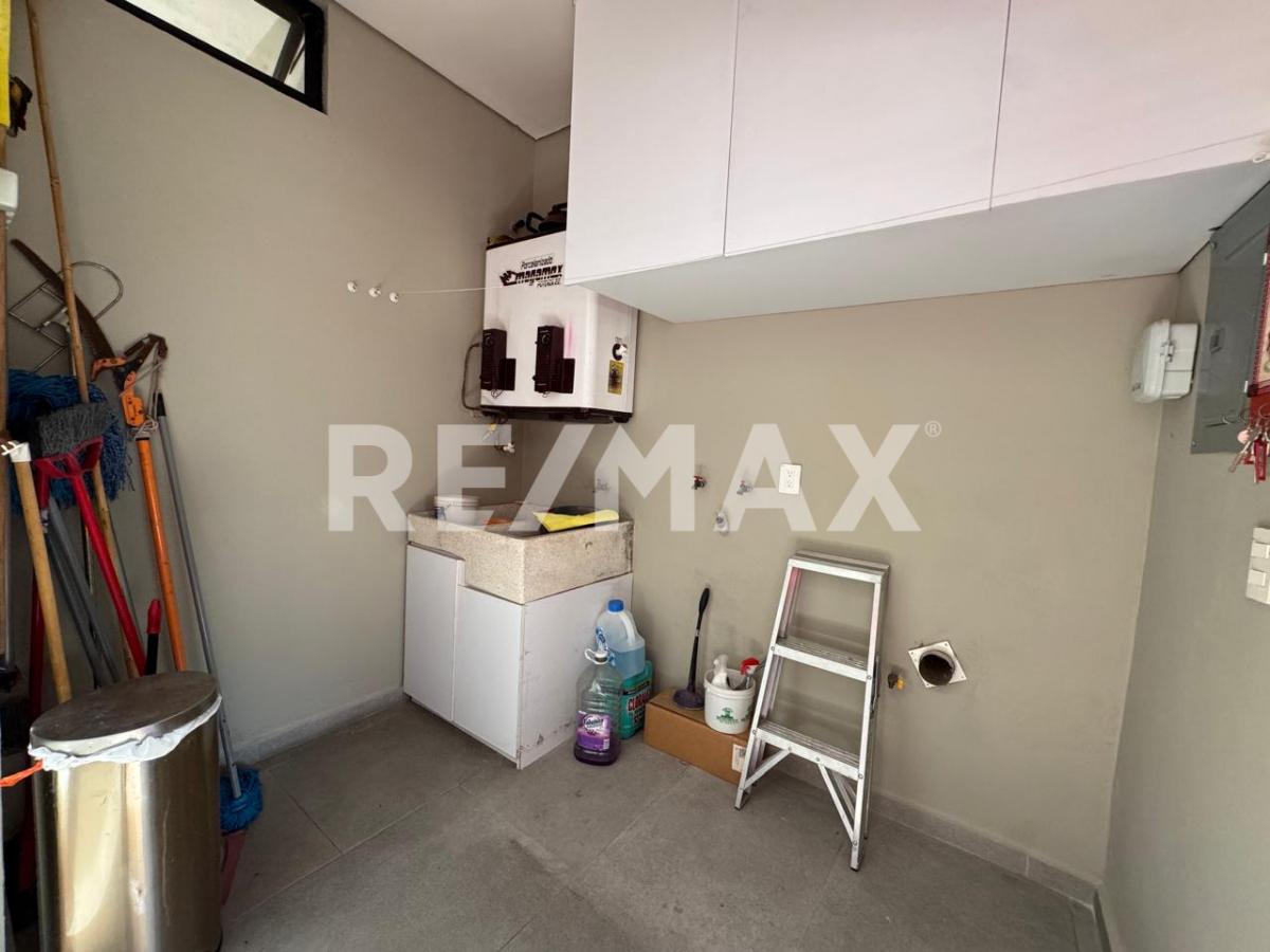 Casa en Venta en El Palomar en EL PALOMAR, Tlajomulco de Zúñiga - foto 13 de 40