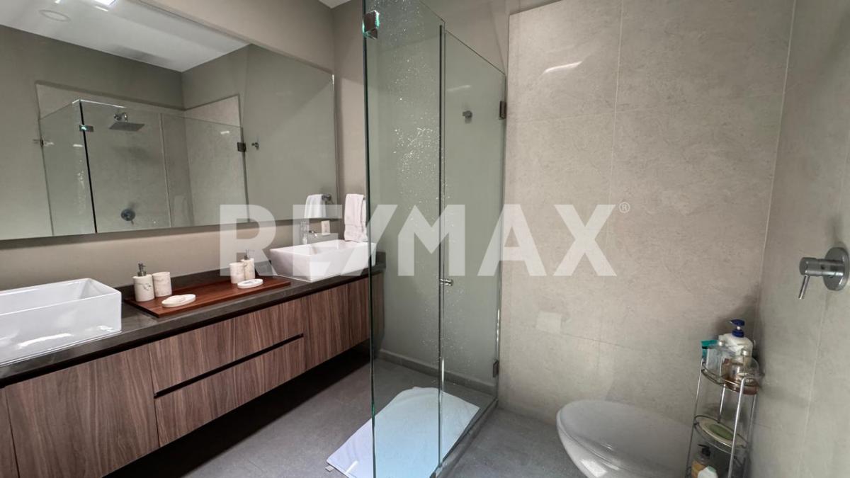 Casa en Venta en El Palomar en EL PALOMAR, Tlajomulco de Zúñiga - foto 27 de 40