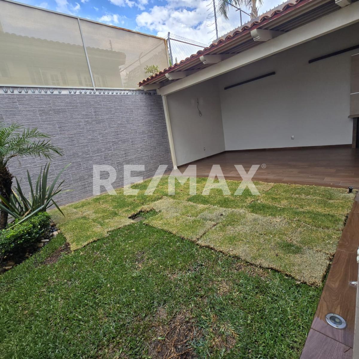 CASA EN  COTO GARDENIA  EN RINCONADA BUGAMBILIAS en Bugambilias, Zapopan - foto 10 de 35