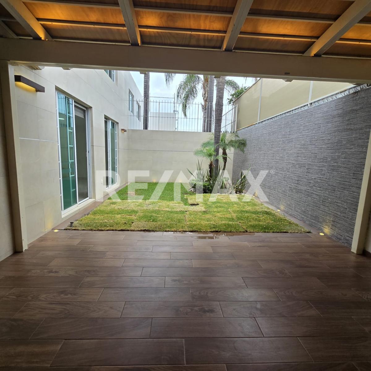 CASA EN  COTO GARDENIA  EN RINCONADA BUGAMBILIAS en Bugambilias, Zapopan - foto 12 de 35