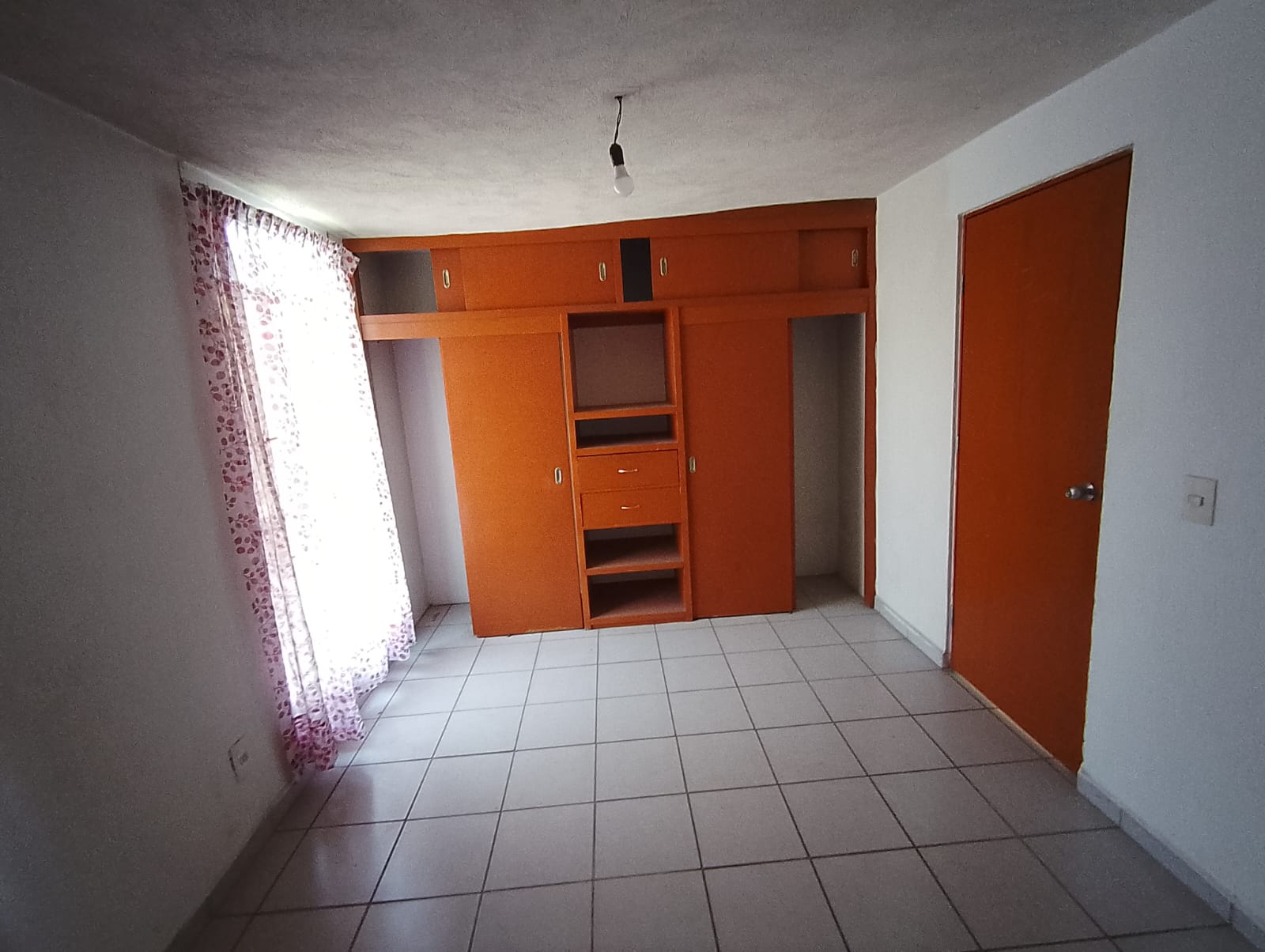Casa en Venta  en Jardines Del Edén, Tlajomulco de Zúñiga - foto 7 de 13