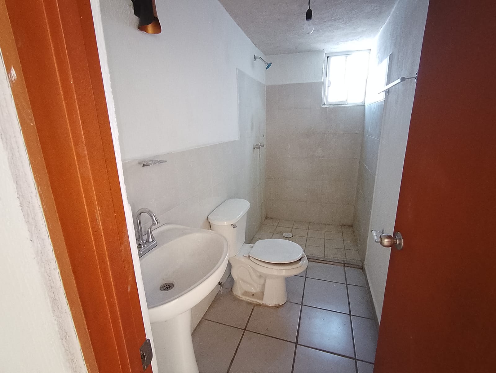 Casa en Venta  en Jardines Del Edén, Tlajomulco de Zúñiga - foto 5 de 13