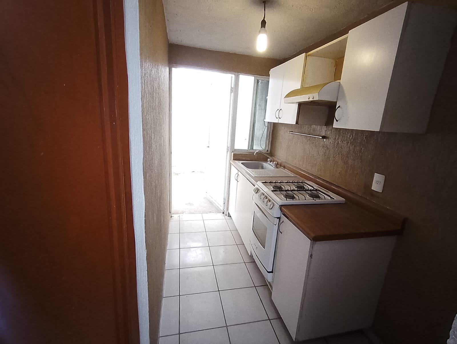 Casa en Venta  en Jardines Del Edén, Tlajomulco de Zúñiga - foto 8 de 13