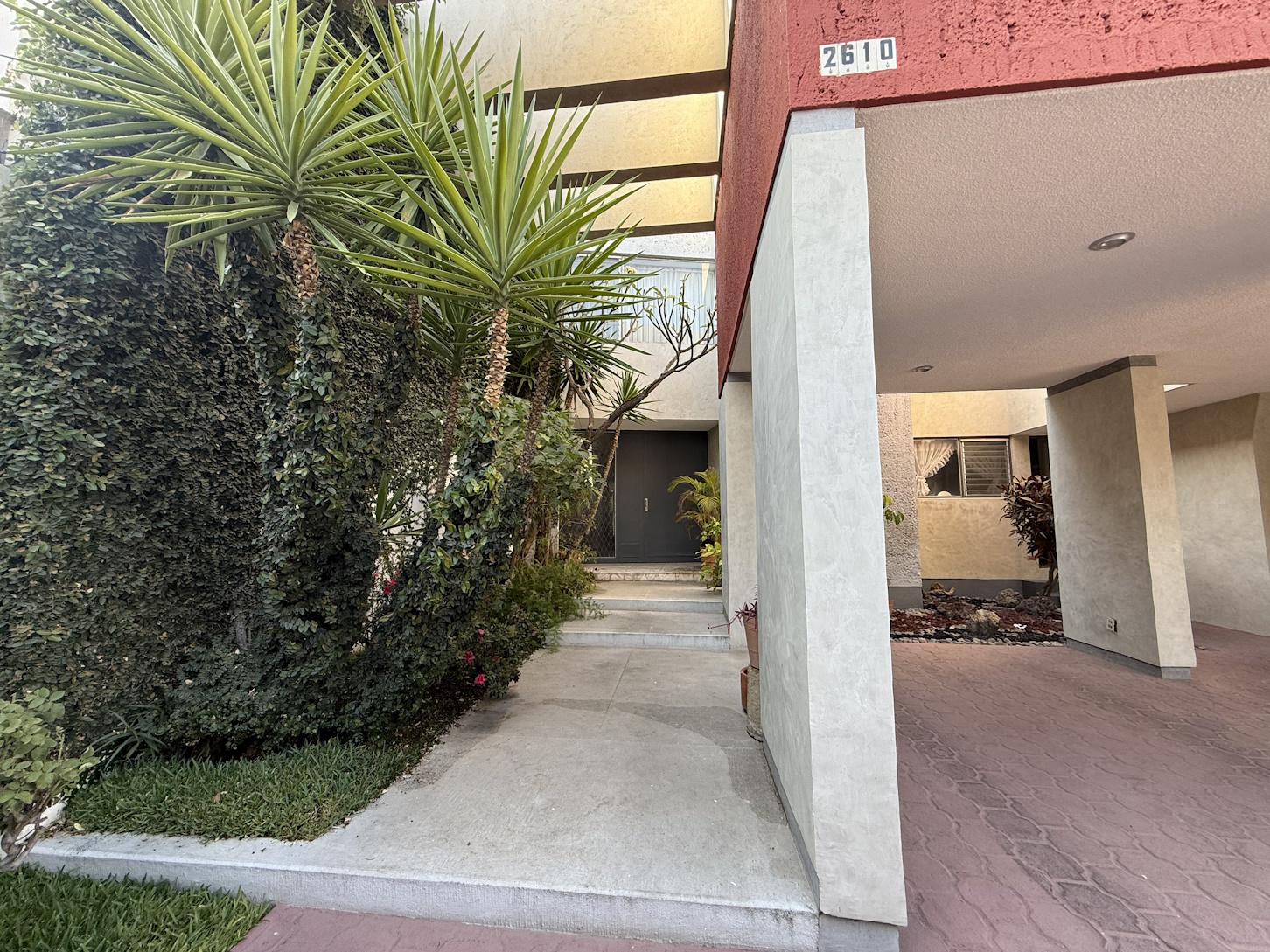 Casa en Renta en Providencia en LOMAS DE GUEVARA, Guadalajara - foto 3 de 33
