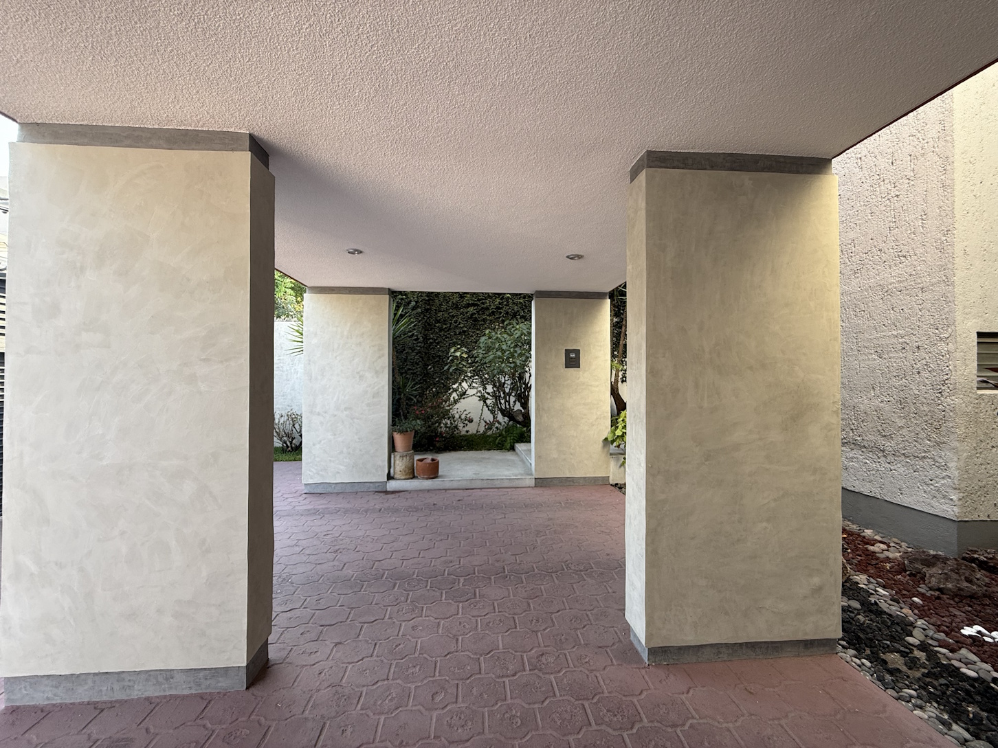 Casa en Renta en Providencia en LOMAS DE GUEVARA, Guadalajara - foto 4 de 33