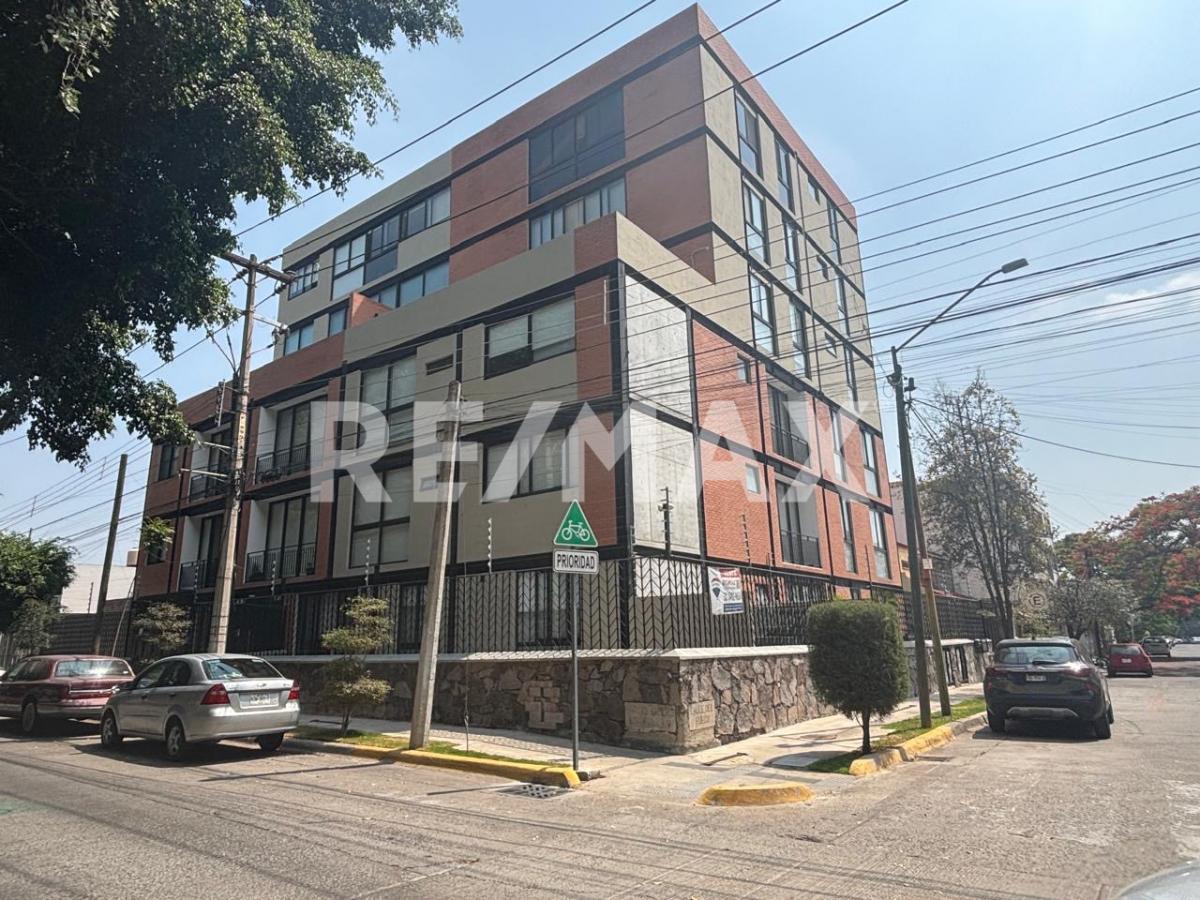 Departamento en renta Jardines del Bosque