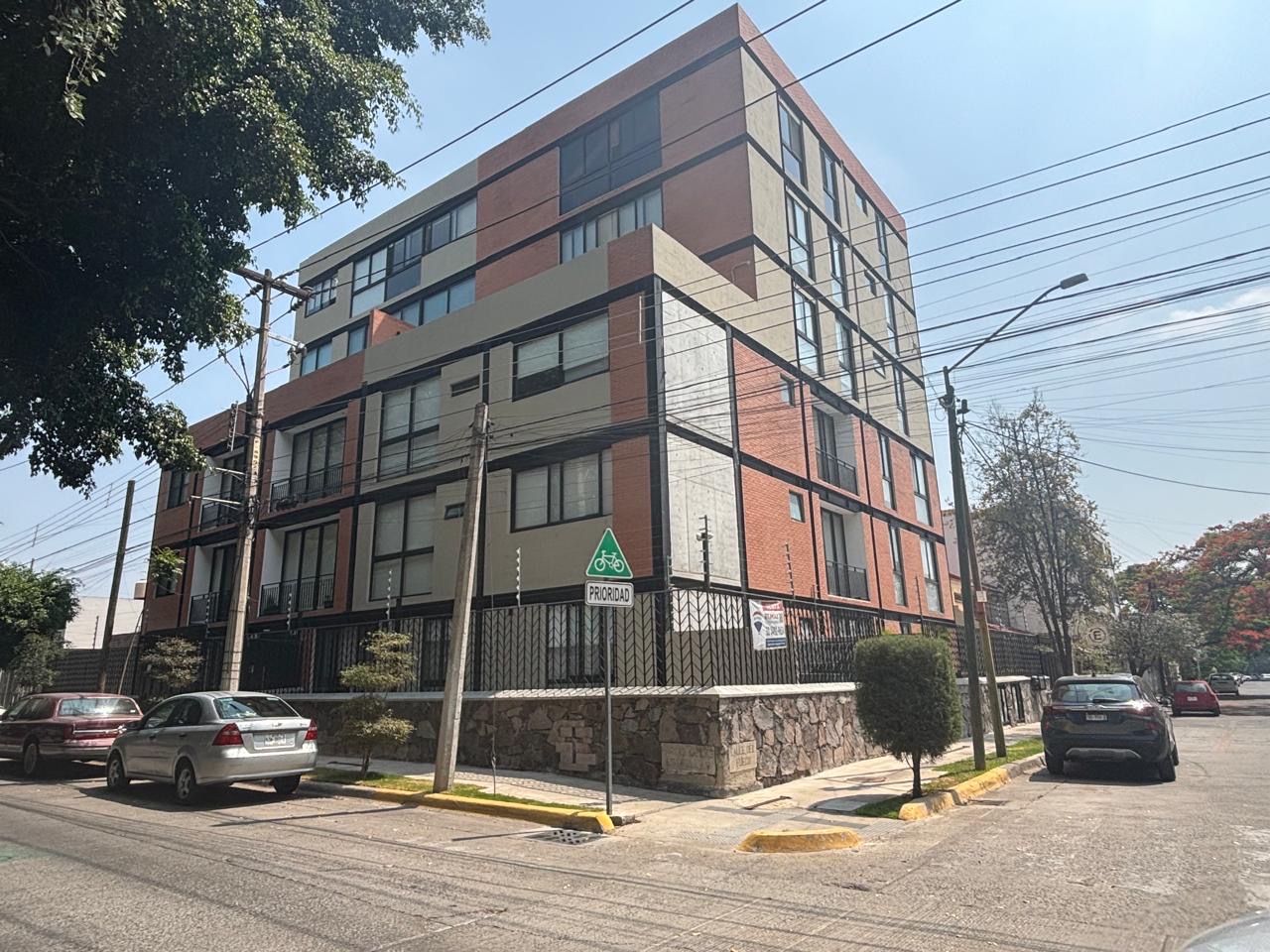 Departamento en renta Jardines del Bosque en Jardines del Bosque Norte, Guadalajara - foto 2 de 14