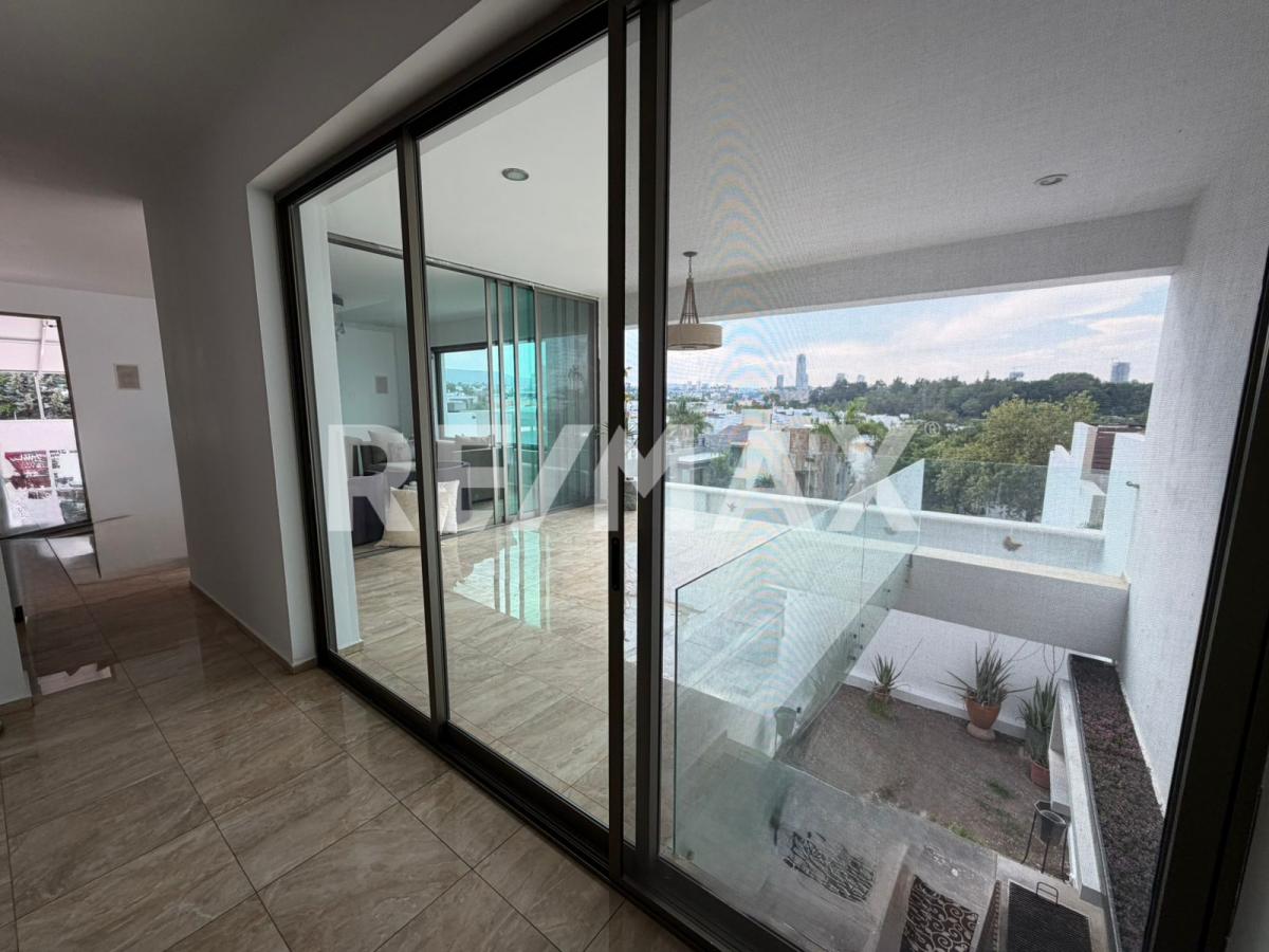 CASA EN RENTA EN PUERTA DEL BOSQUE en PUERTA DEL BOSQUE, Zapopan - foto 11 de 43