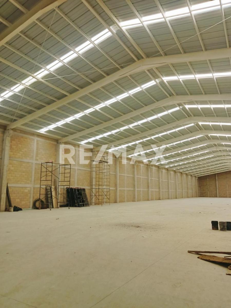 BODEGA INDUSTRIAL EN RENTA EN LERMA