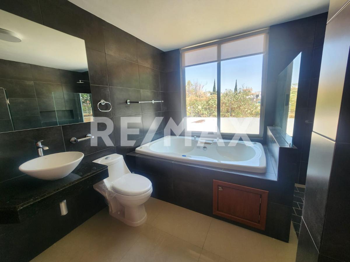 Casa en Venta en Jardines de Guadalupe en JARDINES DE GUADALUPE, Zapopan - foto 19 de 29