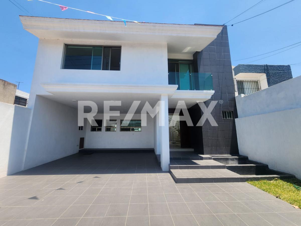 Casa en Venta en Jardines de Guadalupe