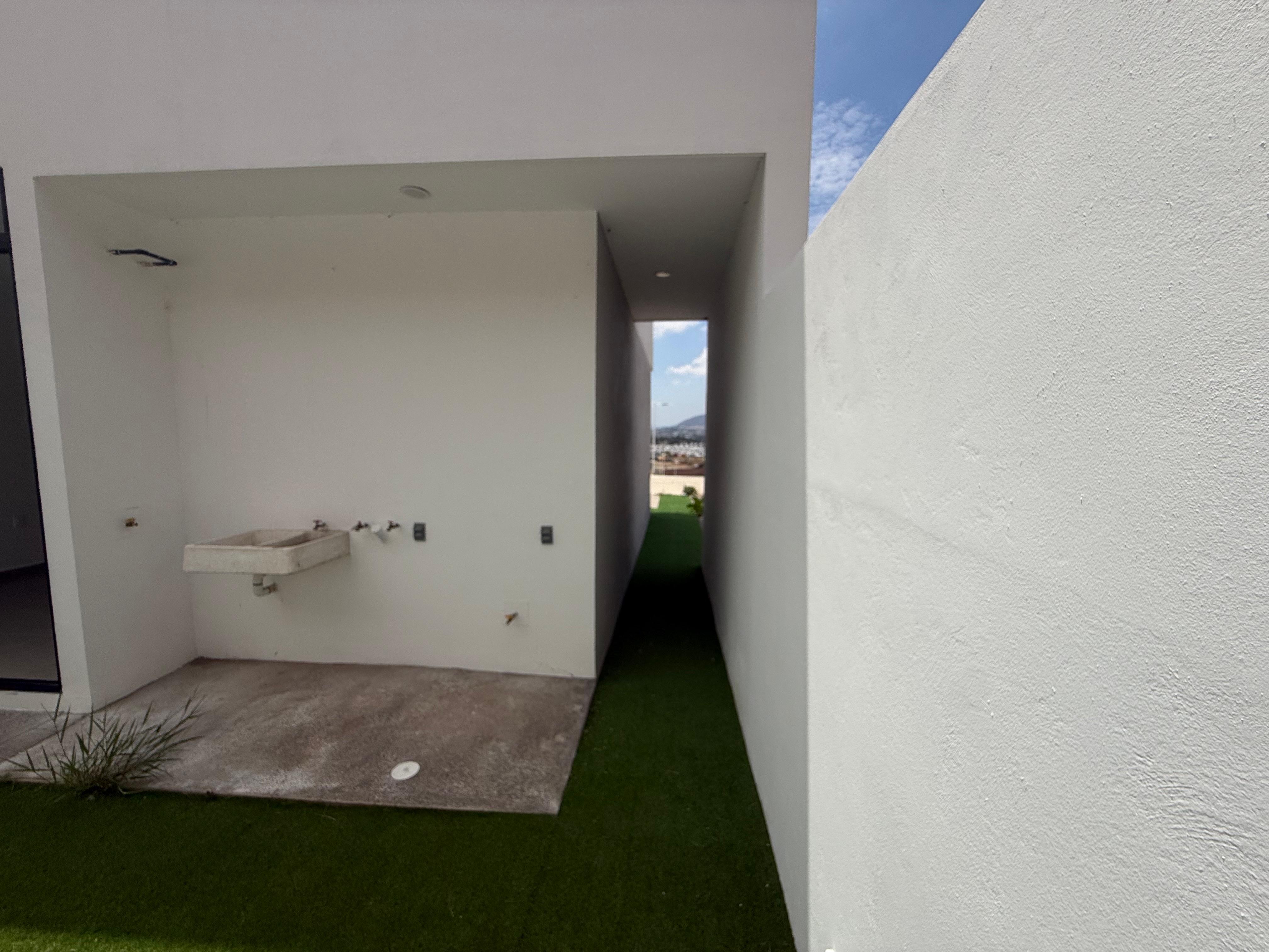 CASA EN VENTA EN ALBAZUR TLAJOMULCO en ARBOLADA BOSQUES DE SANTA ANITA, Tlajomulco de Zúñiga - foto 10 de 31