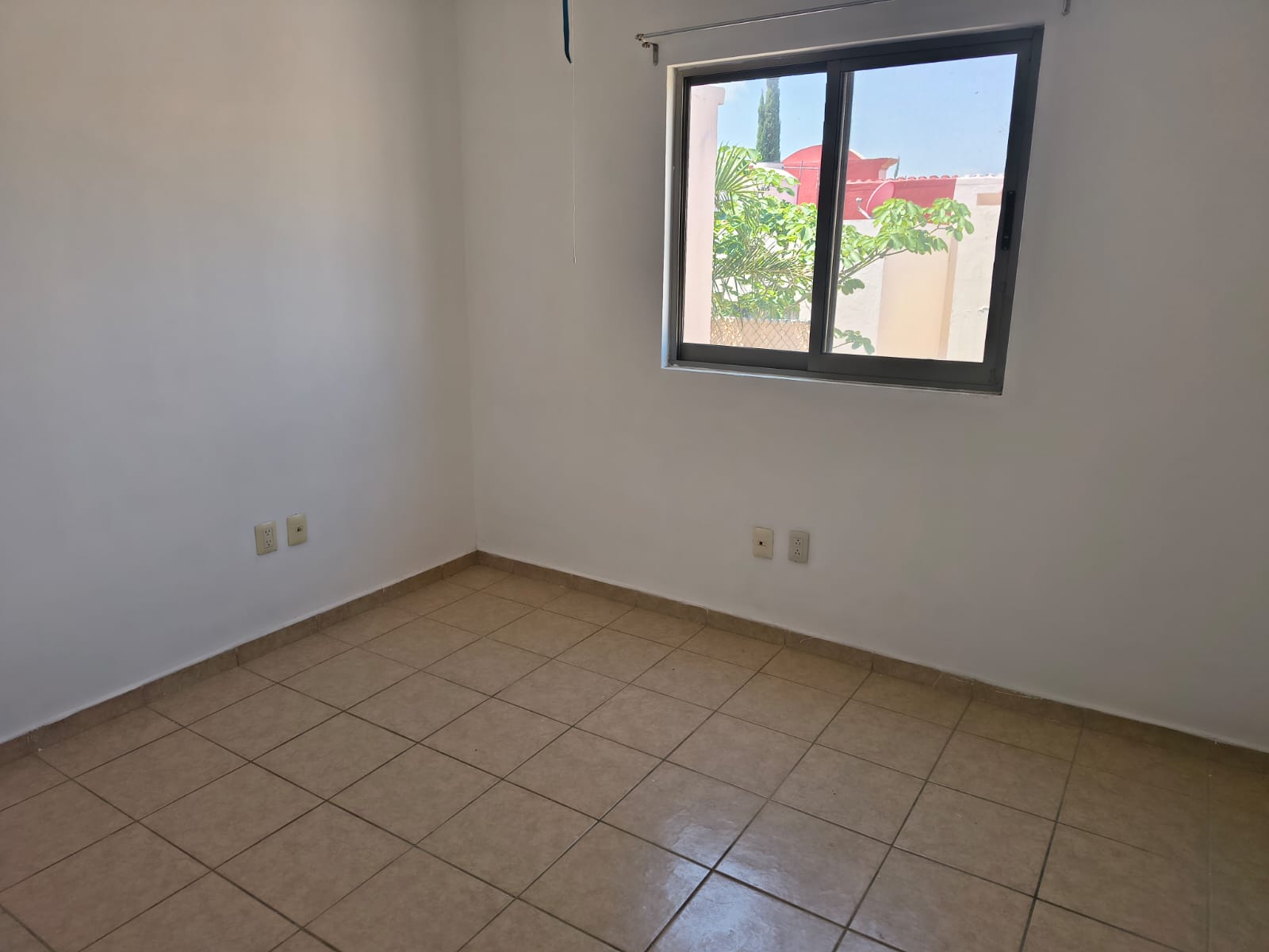 Casa en RENTA  en VILLA CALIFORNIA, Tlajomulco de Zúñiga - foto 7 de 13