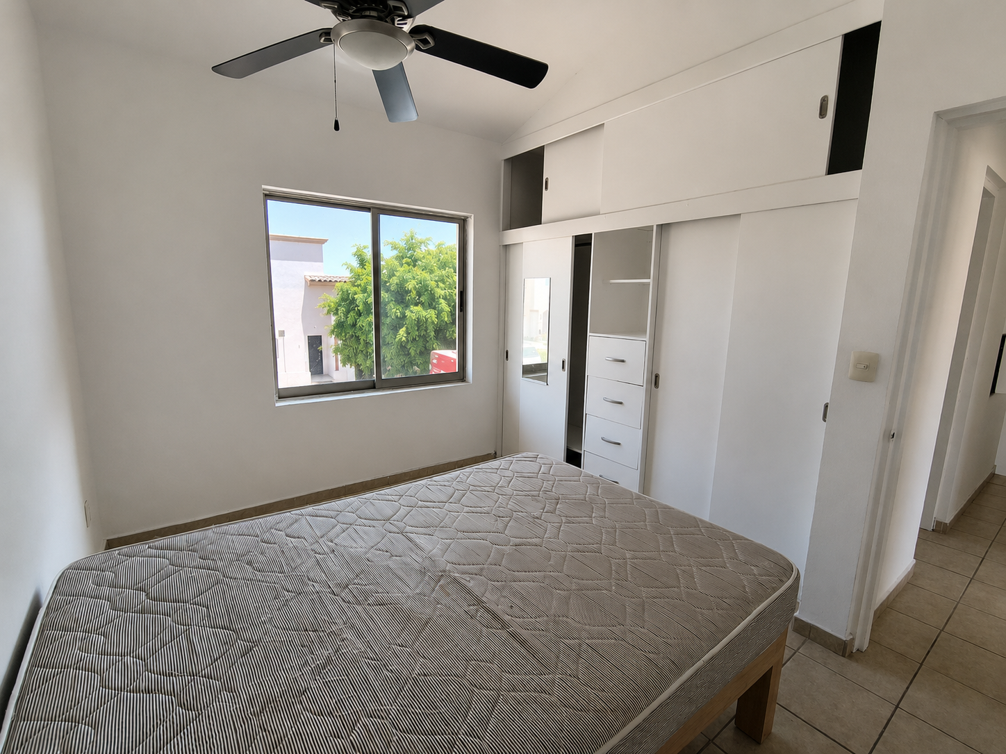 Casa en RENTA  en VILLA CALIFORNIA, Tlajomulco de Zúñiga - foto 2 de 13