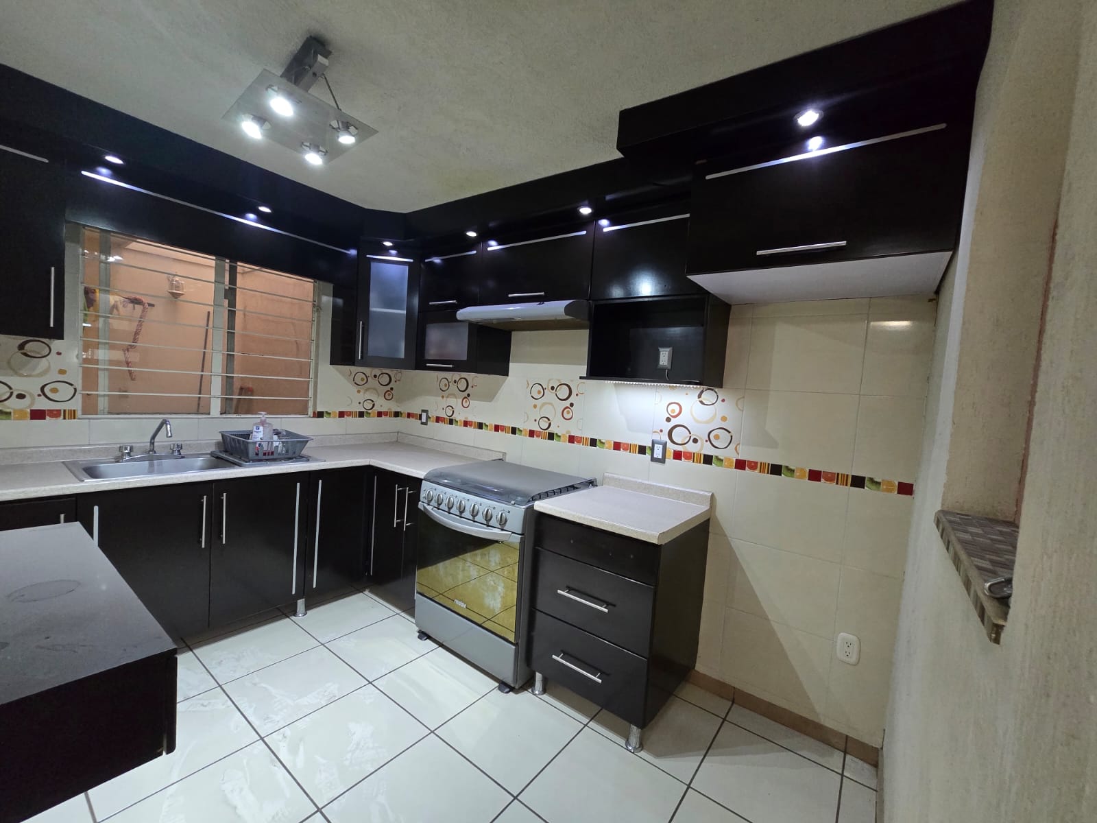 CASA EN VENTA TLAJOMULCO DE ZUÑIGA en VILLAS TERRANOVA, Tlajomulco de Zúñiga - foto 8 de 45