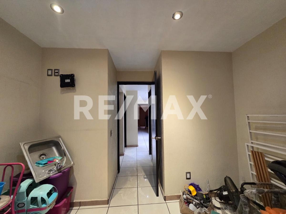 CASA EN VENTA TLAJOMULCO DE ZUÑIGA en VILLAS TERRANOVA, Tlajomulco de Zúñiga - foto 36 de 45