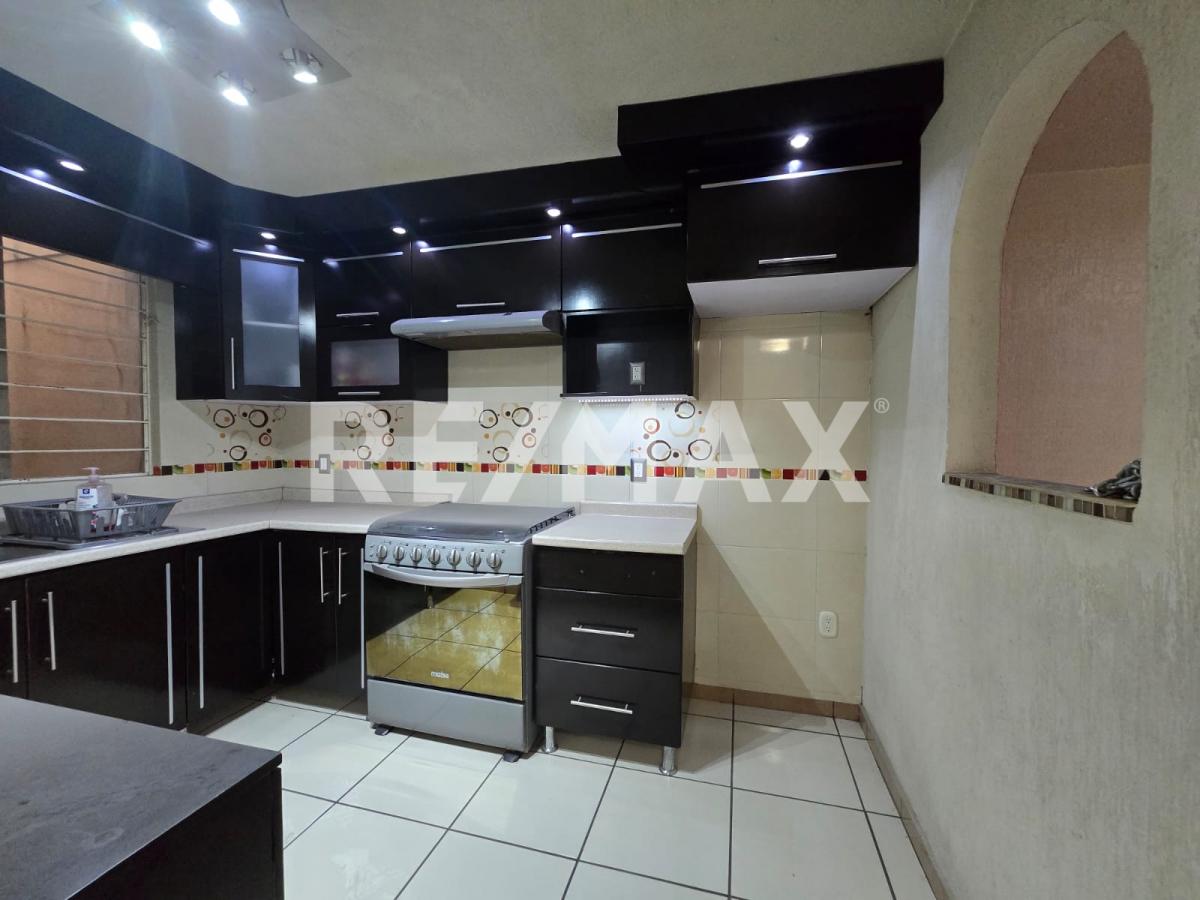 CASA EN VENTA TLAJOMULCO DE ZUÑIGA en VILLAS TERRANOVA, Tlajomulco de Zúñiga - foto 10 de 45