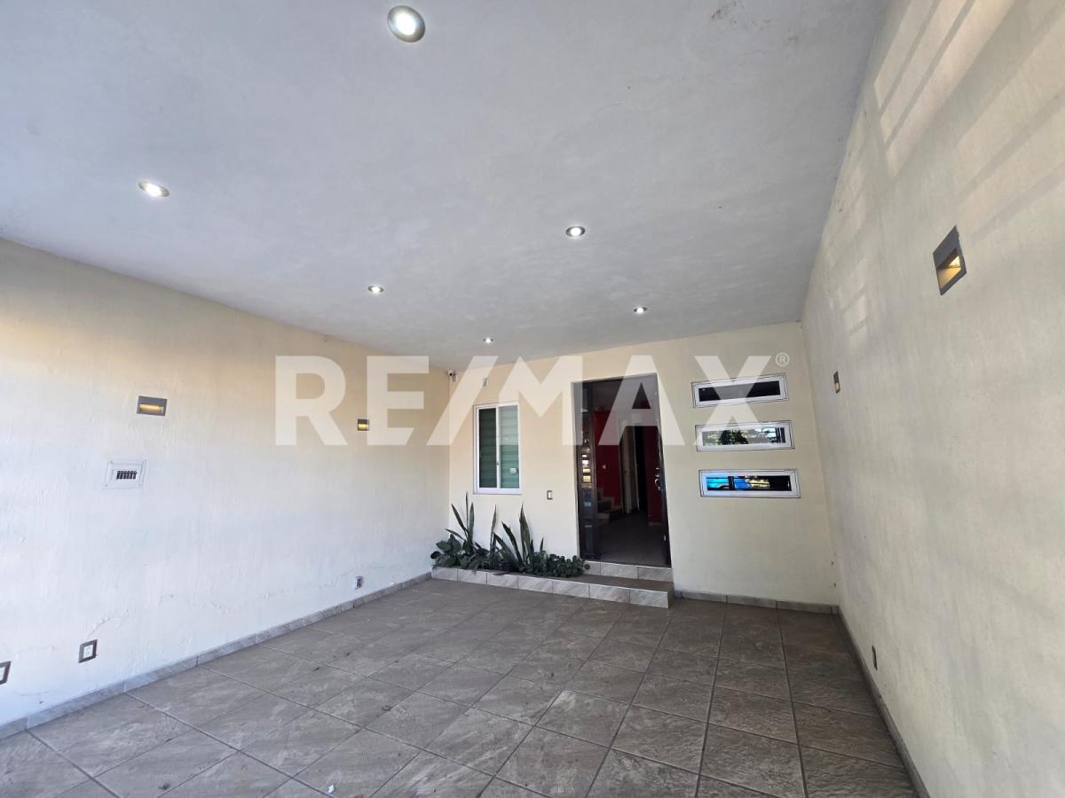 CASA EN VENTA TLAJOMULCO DE ZUÑIGA en VILLAS TERRANOVA, Tlajomulco de Zúñiga - foto 2 de 45