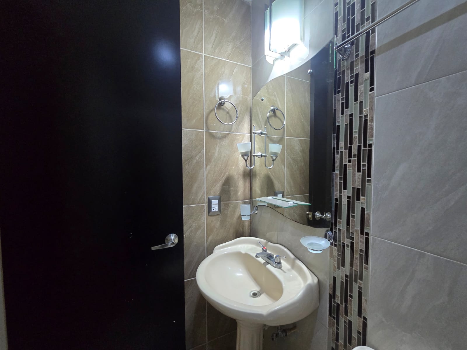 CASA EN VENTA TLAJOMULCO DE ZUÑIGA en VILLAS TERRANOVA, Tlajomulco de Zúñiga - foto 16 de 45