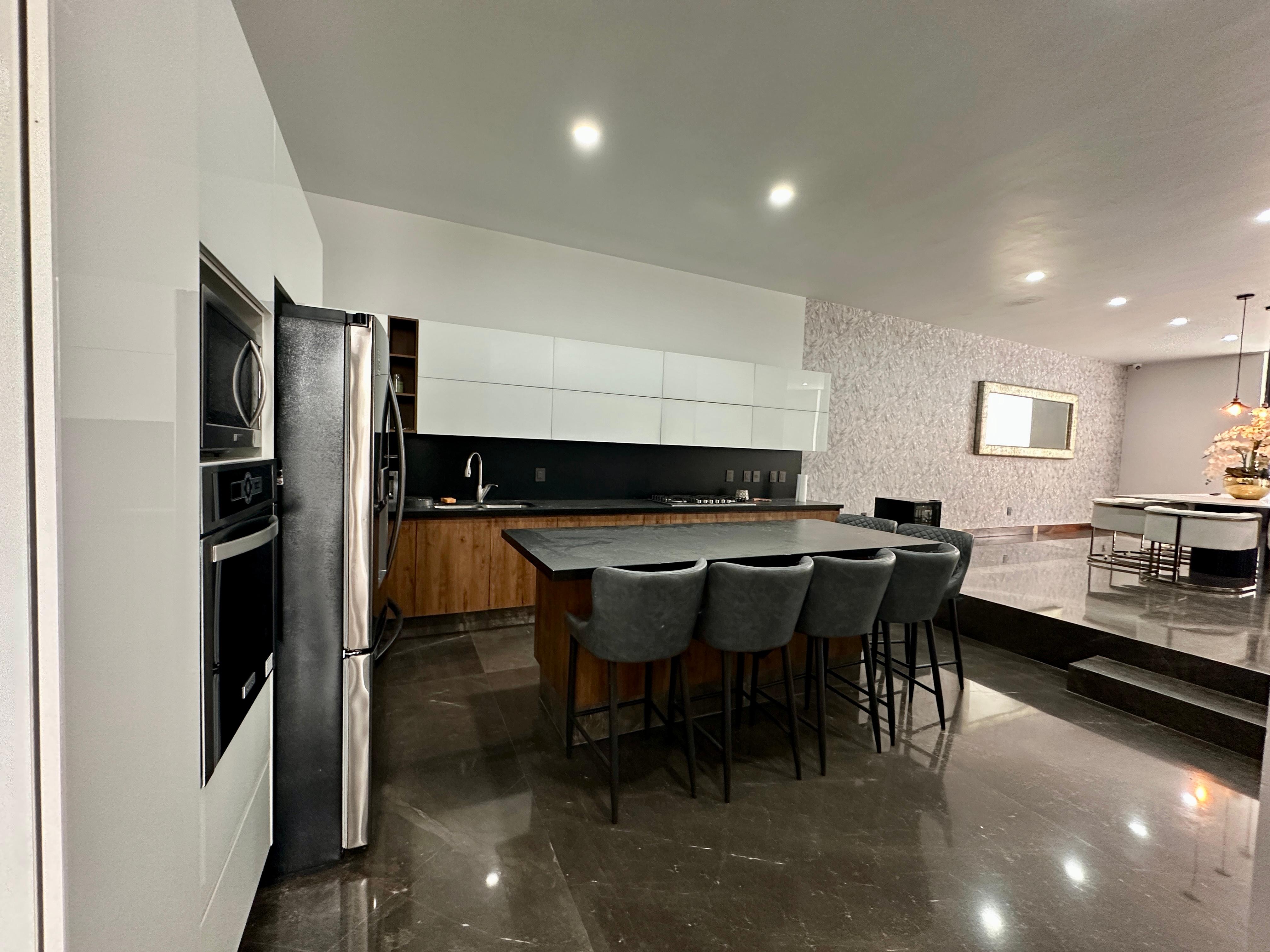 Casa en renta en Puerta del Bosque en PUERTA DE HIERRO, Zapopan - foto 8 de 24
