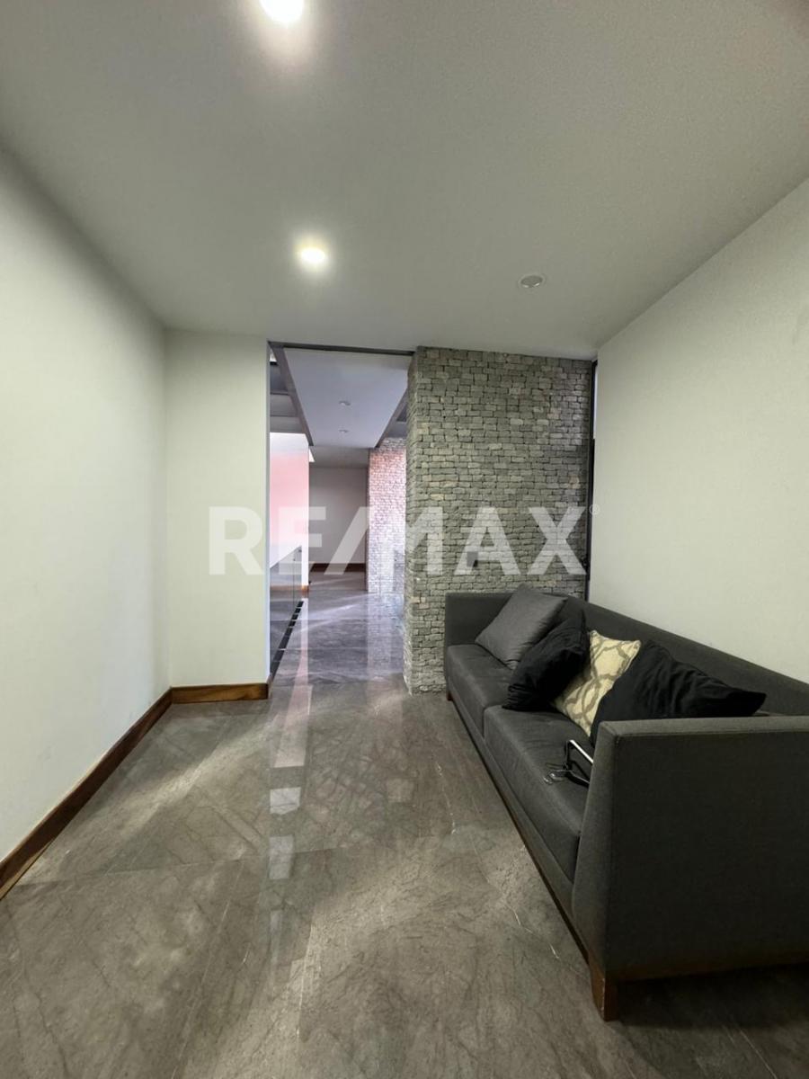 Casa en renta en Puerta del Bosque en PUERTA DE HIERRO, Zapopan - foto 9 de 16