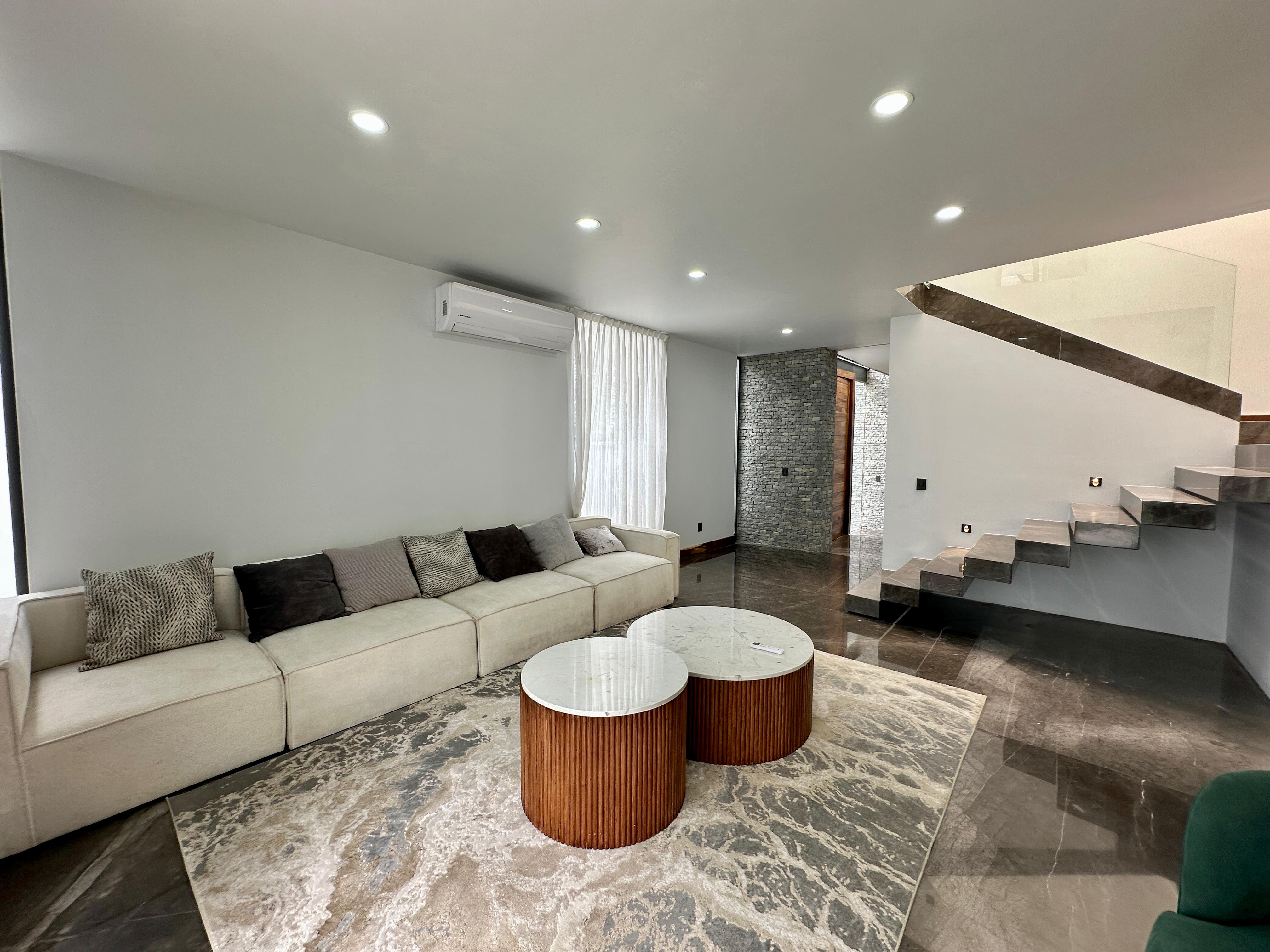 Casa en renta en Puerta del Bosque en PUERTA DE HIERRO, Zapopan - foto 4 de 24