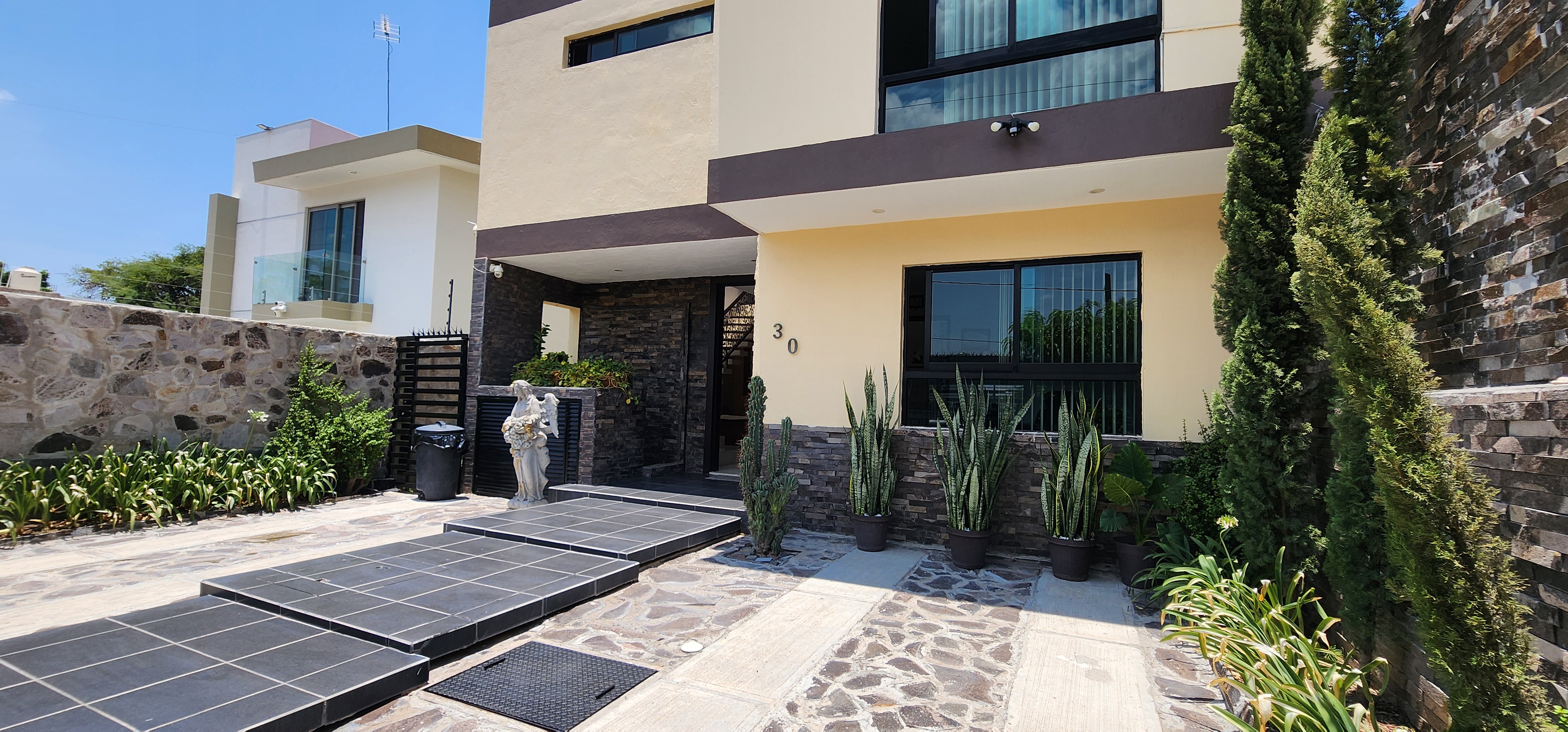 Casa en venta en Cajititlan en Tres Reyes, Tlajomulco de Zúñiga - foto 3 de 50