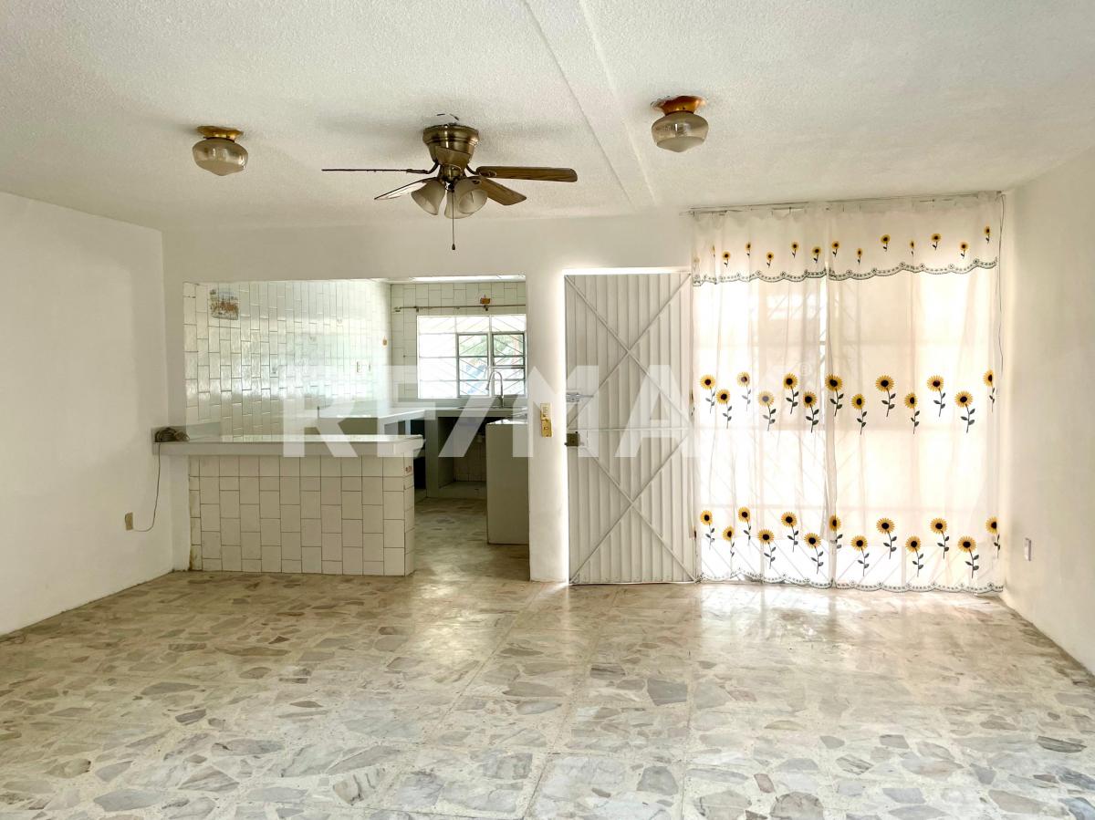 Casa en Venta en MEDRANO, Guadalajara - foto 2 de 32