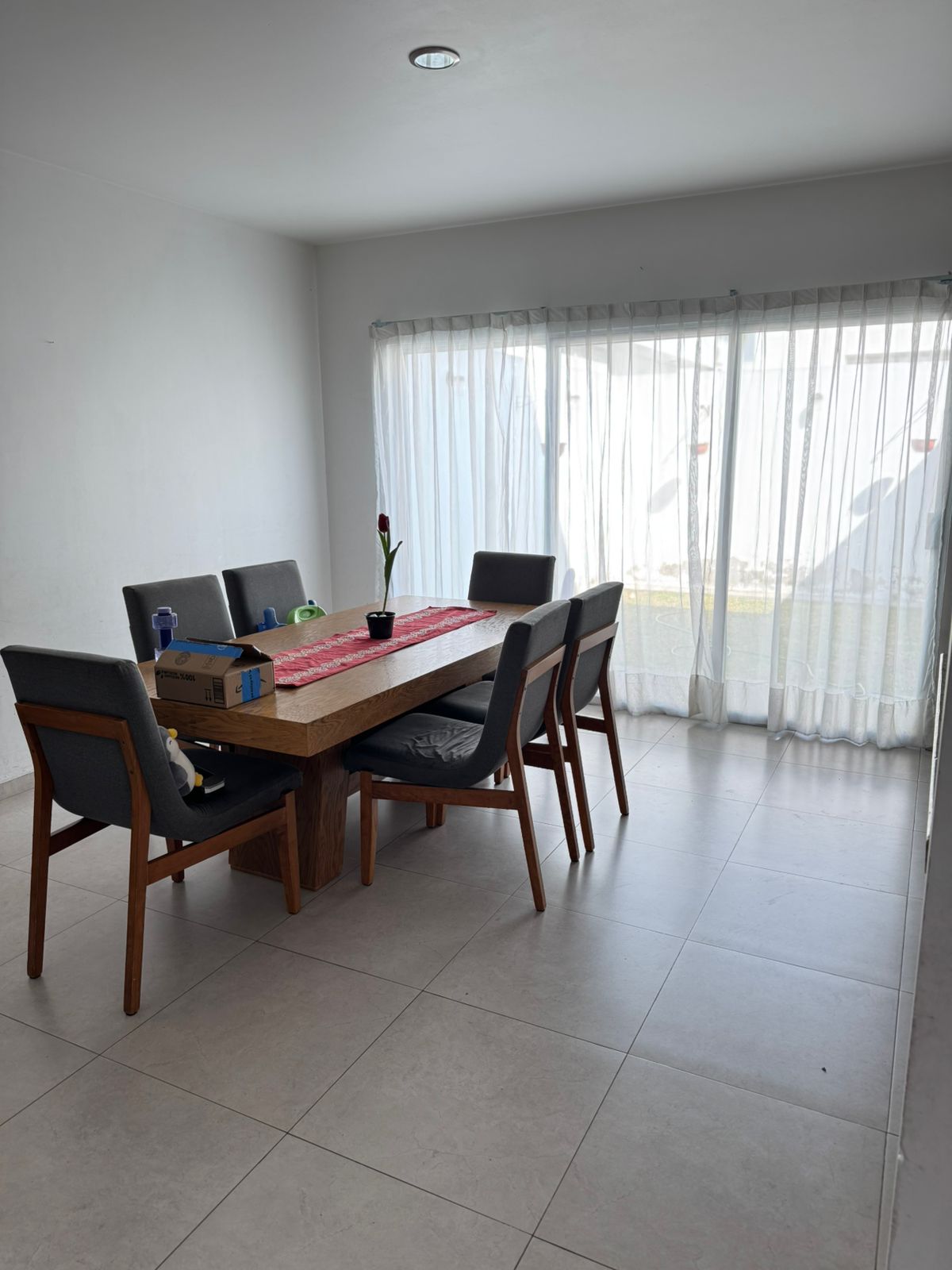 CASA EN RENTA DENTRO DE CASA FUERTE  en Acueducto San Agustín, Tlajomulco de Zúñiga - foto 3 de 16