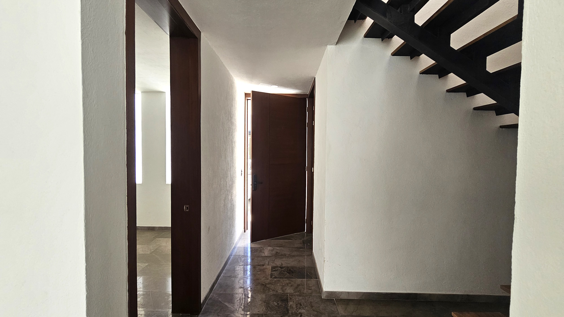 Casa en Venta en Solares en SOLARES, Zapopan - foto 2 de 34