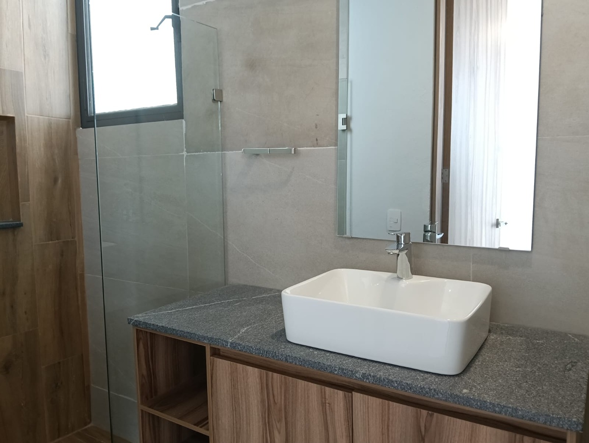 CASA EN VENTA EN BOSQUES VALLARTA en Bosques Vallarta, Zapopan - foto 11 de 19
