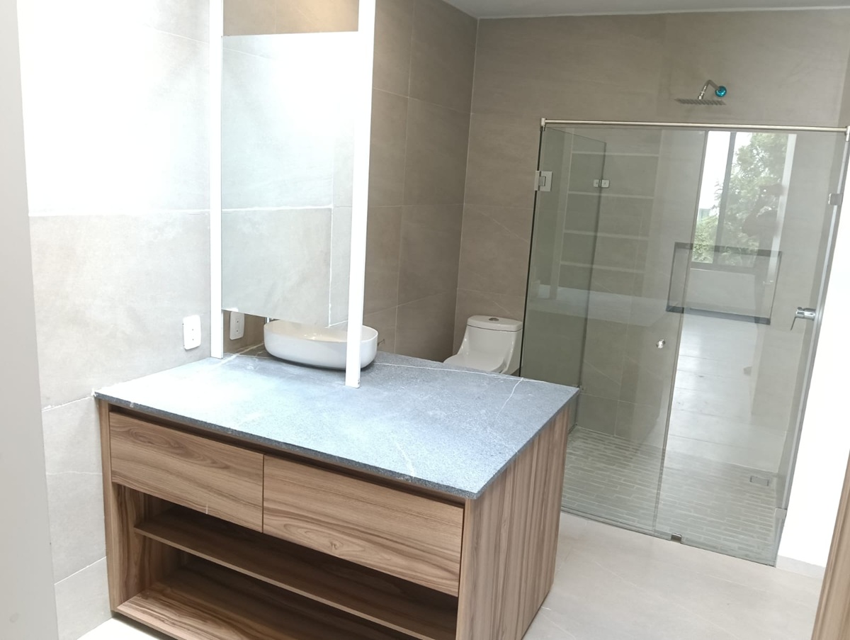 CASA EN VENTA EN BOSQUES VALLARTA en Bosques Vallarta, Zapopan - foto 13 de 19