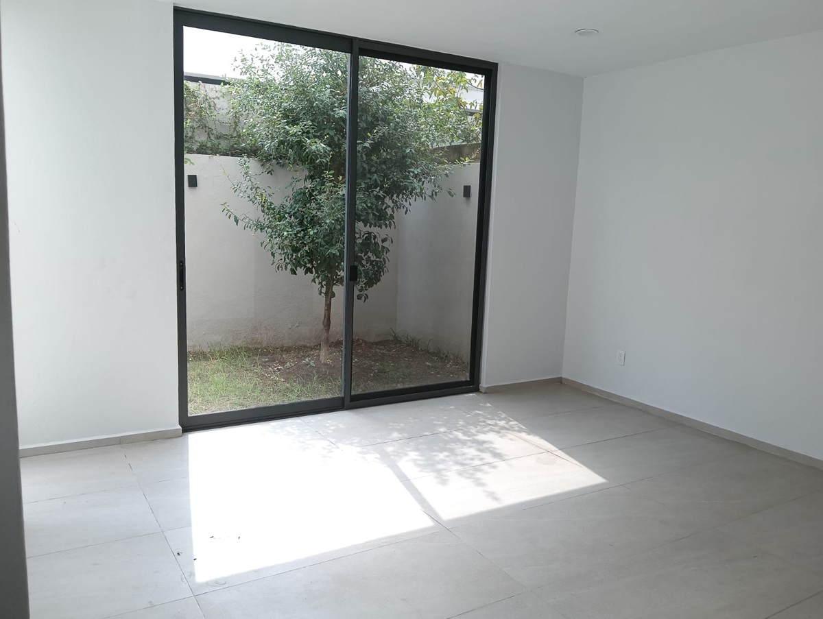 CASA EN VENTA EN BOSQUES VALLARTA en Bosques Vallarta, Zapopan - foto 4 de 19