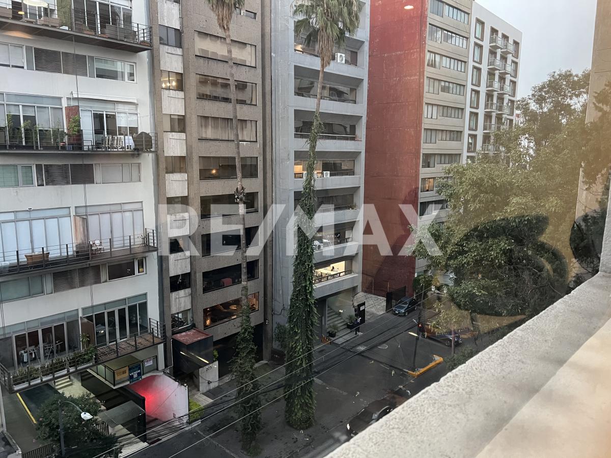 Oficina en Renta en Calle Arquímedes Polanco
