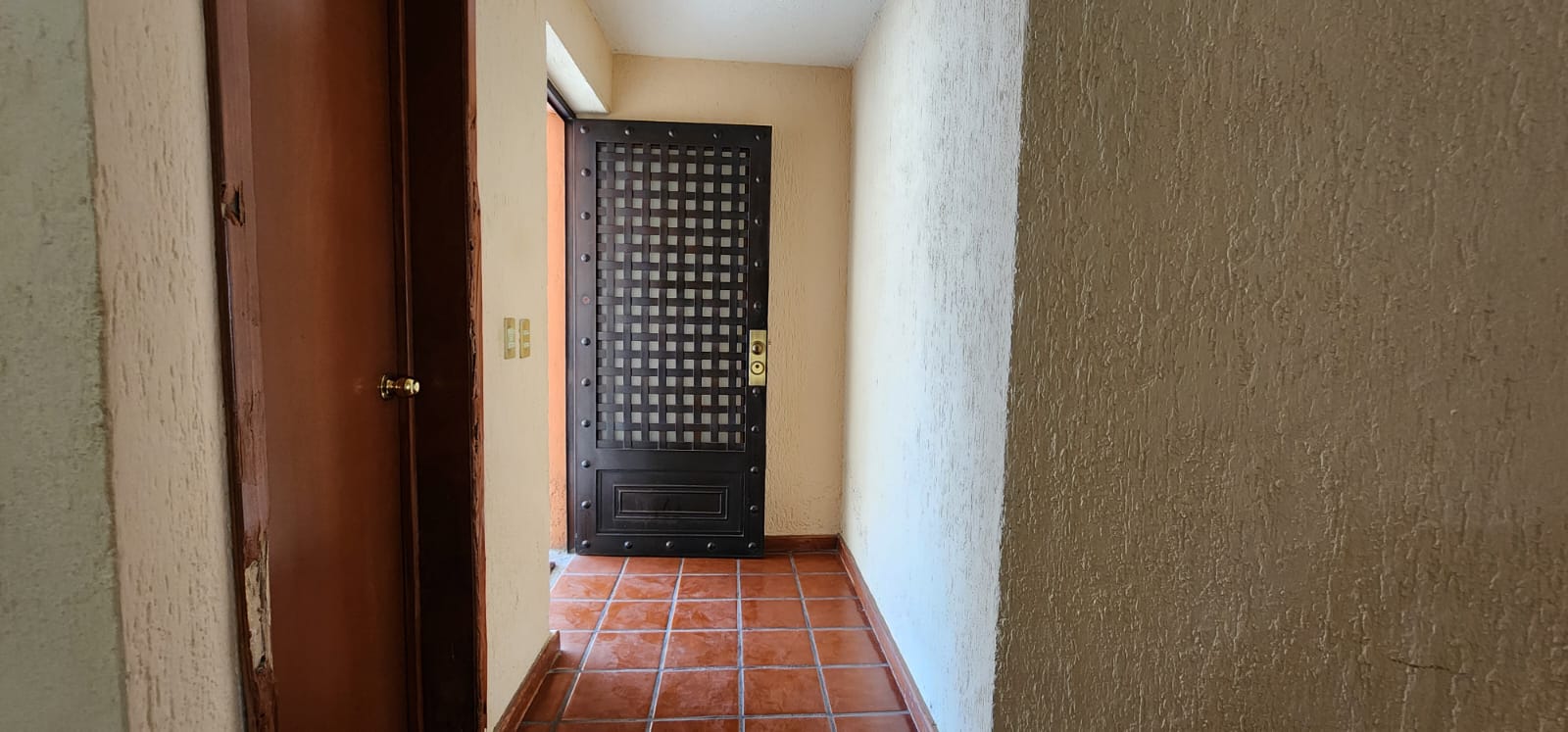Casa en venta en Paseos del Sol con Terraza  en PASEOS DEL SOL, Zapopan - foto 6 de 40