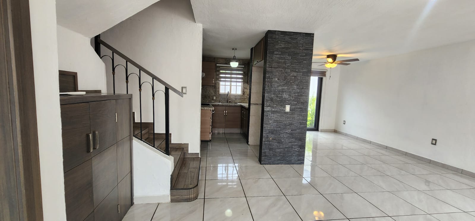 Casa en renta dentro de coto de solo 10 casas en El Colli Urbano  en El Colli Urbano 1a. Sección, Zapopan - foto 2 de 25