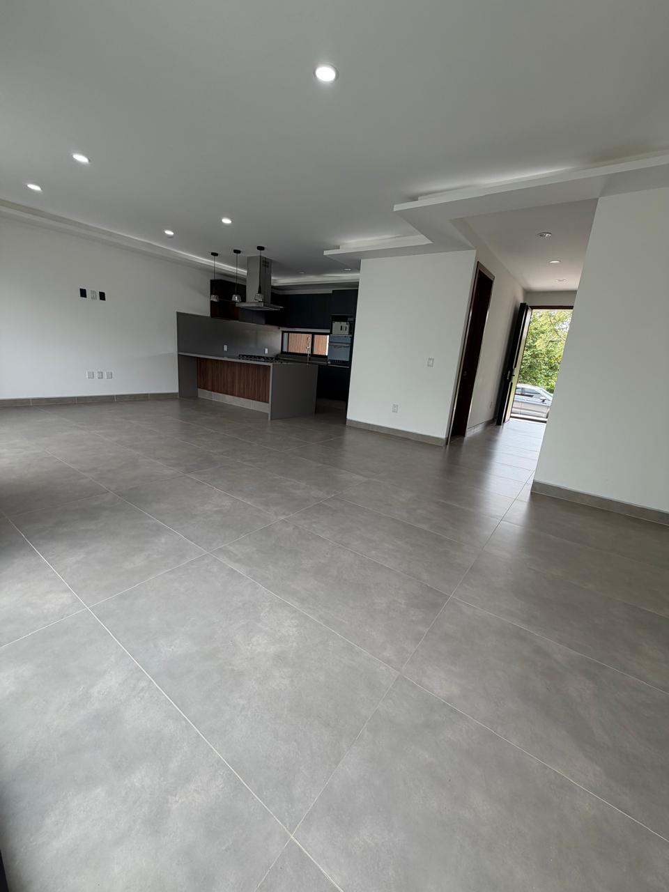 CASA EN VENTA EN PRIVANZA en SOLARES, Zapopan - foto 2 de 20