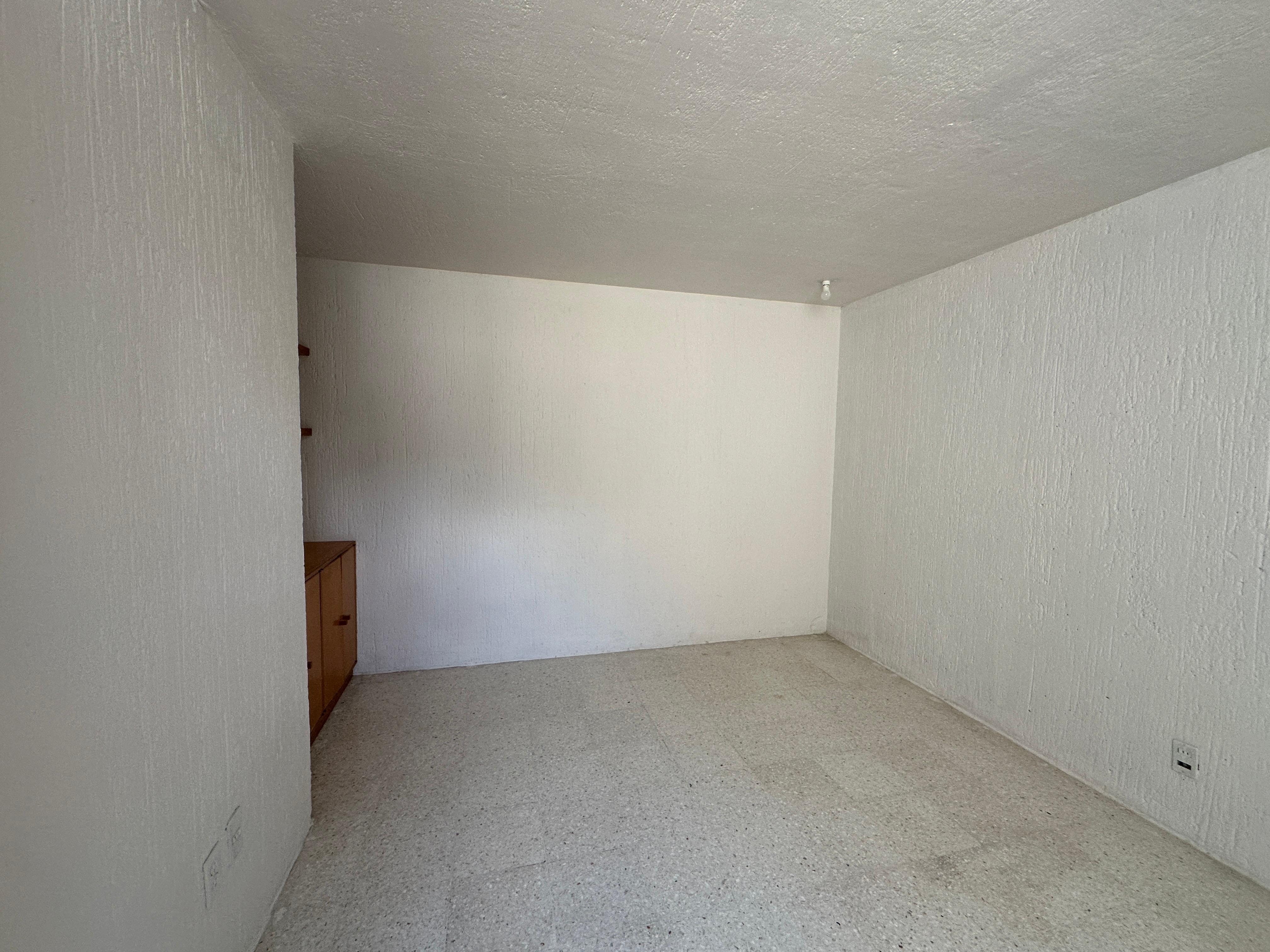 CASA EN VENTA EN JARDINES DE GUADALUPE  en JARDINES DE GUADALUPE, Zapopan - foto 24 de 31