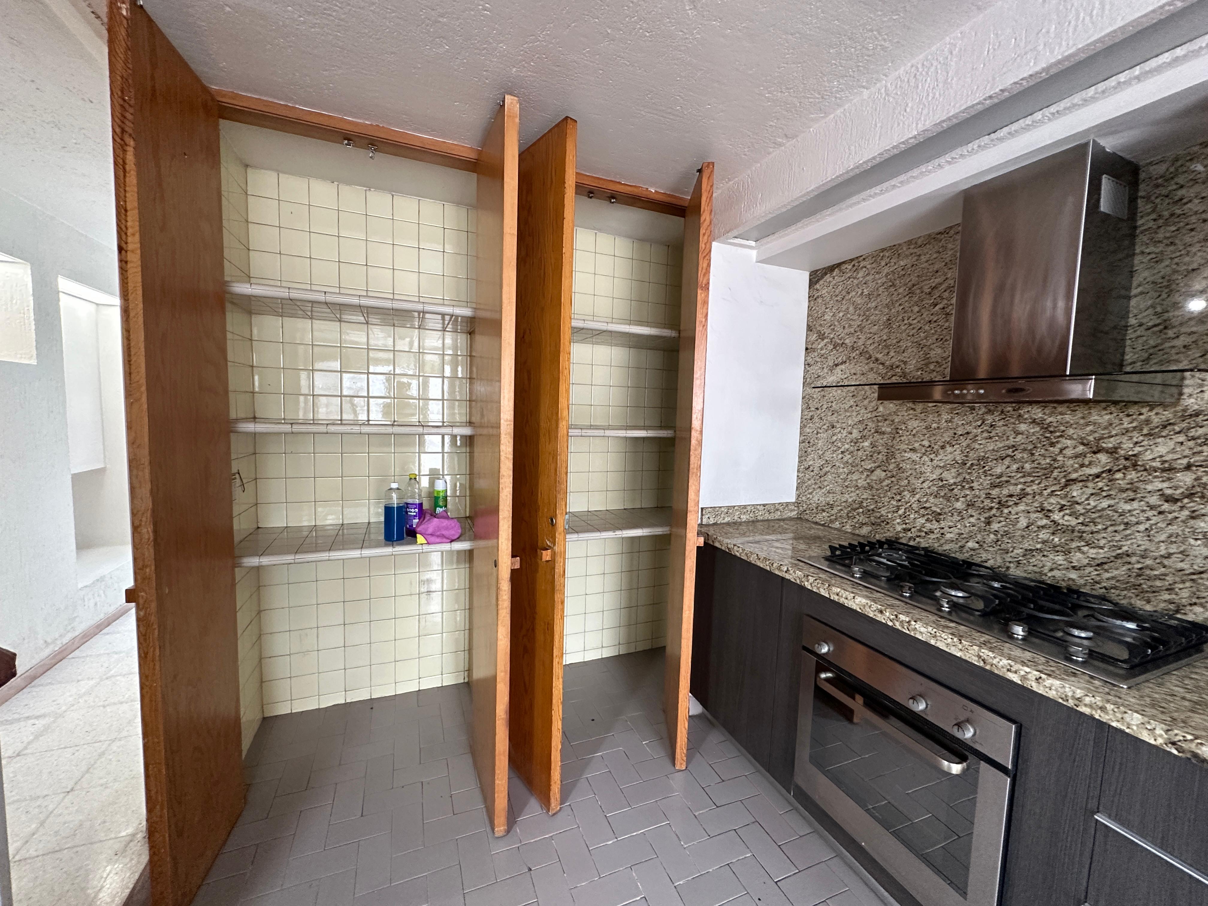 CASA EN VENTA EN JARDINES DE GUADALUPE  en JARDINES DE GUADALUPE, Zapopan - foto 12 de 31