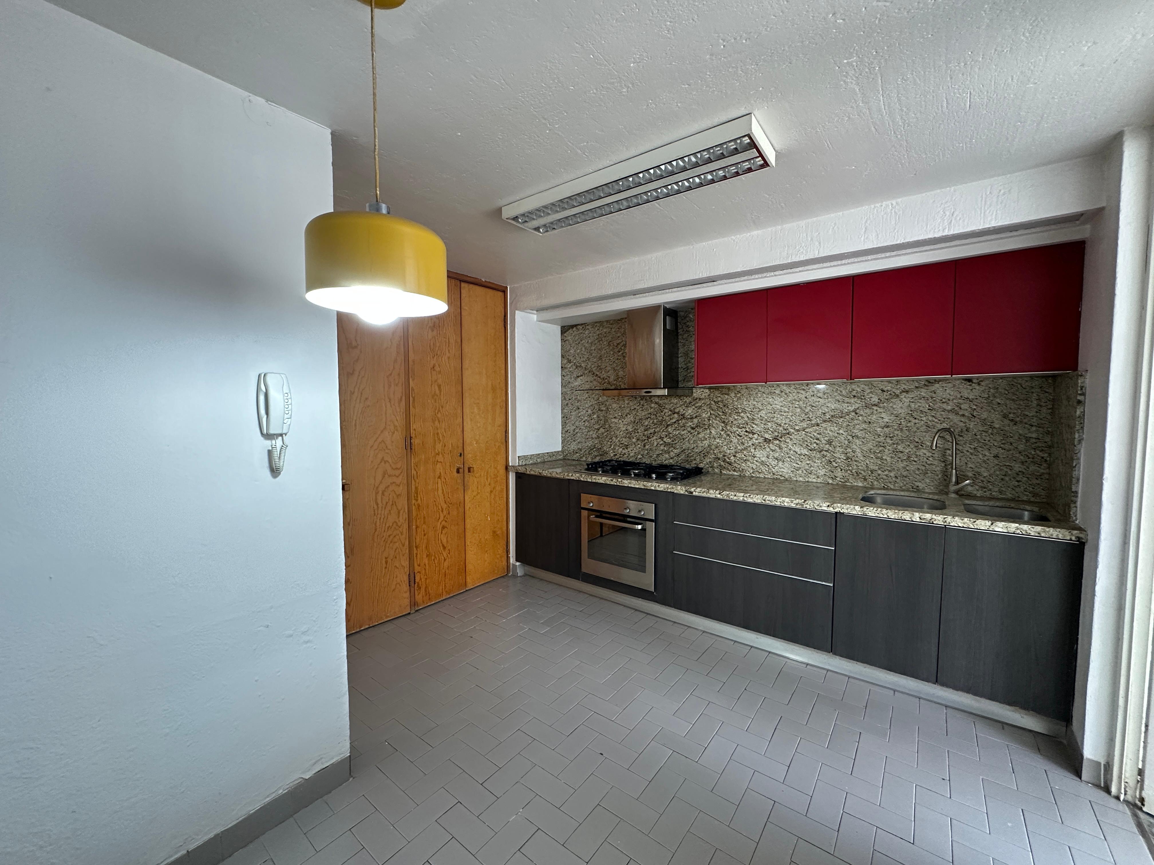 CASA EN VENTA EN JARDINES DE GUADALUPE  en JARDINES DE GUADALUPE, Zapopan - foto 10 de 31