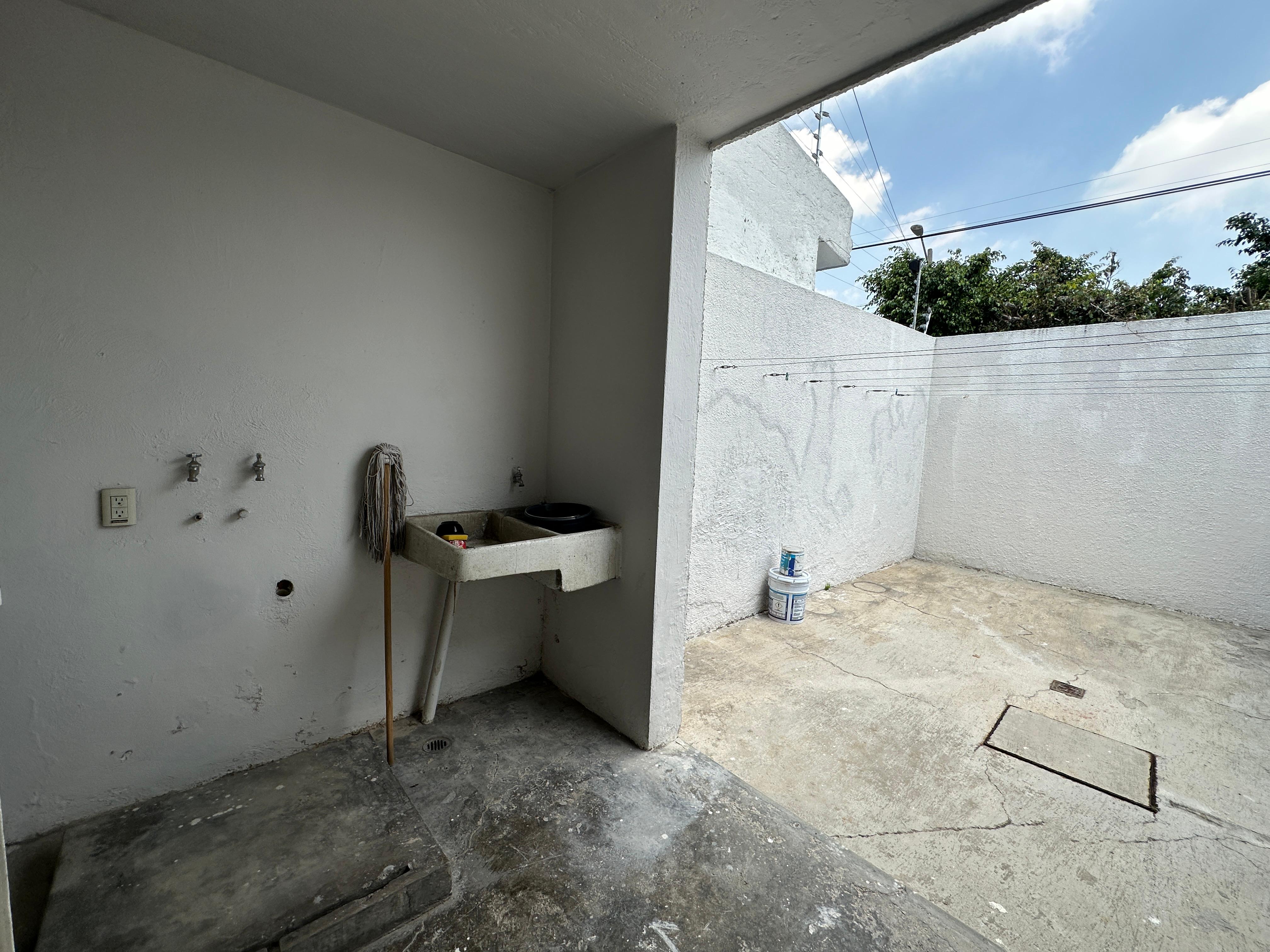 CASA EN VENTA EN JARDINES DE GUADALUPE  en JARDINES DE GUADALUPE, Zapopan - foto 16 de 31